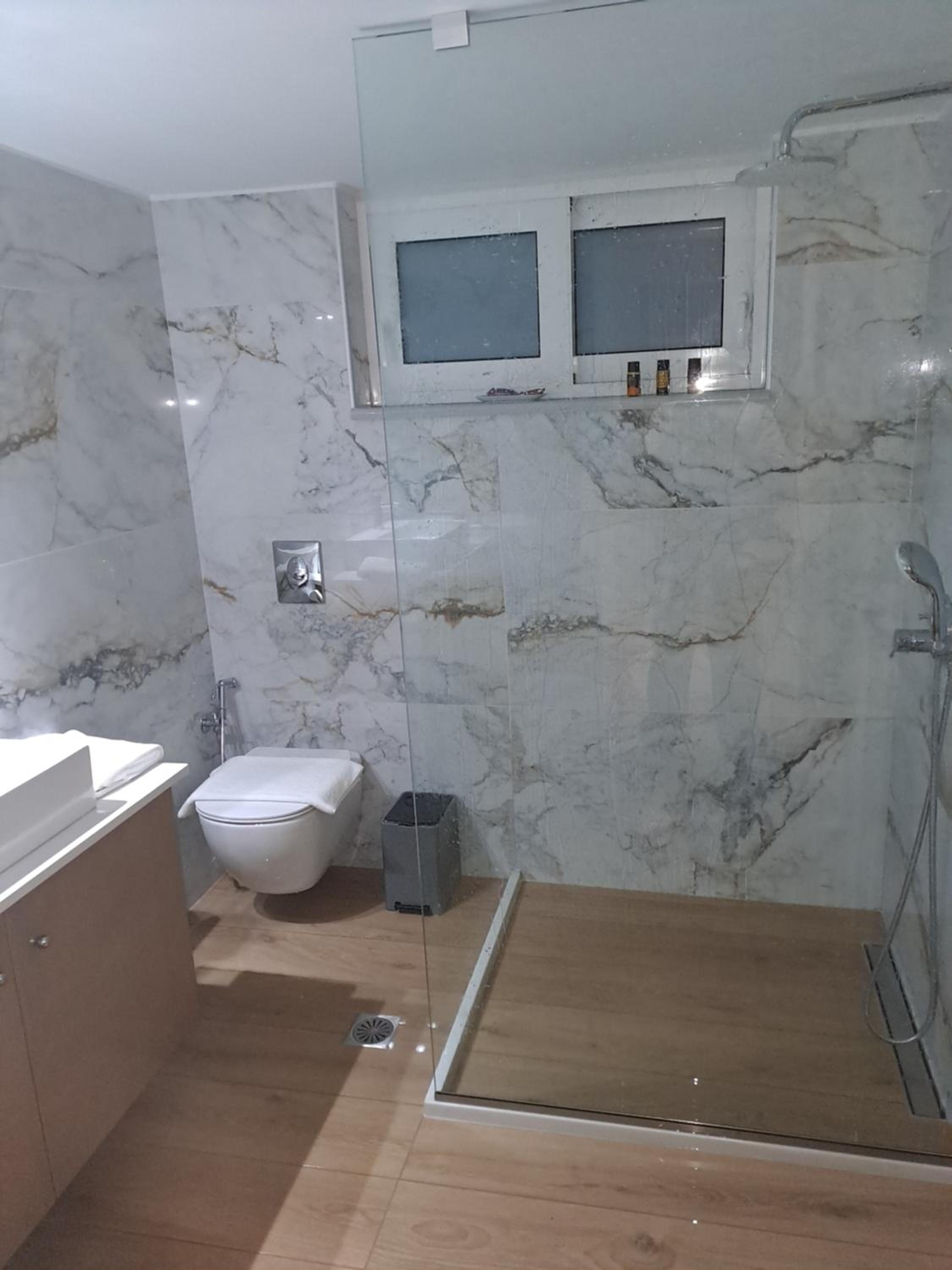 KATAKIS LUXURY APARTMENT