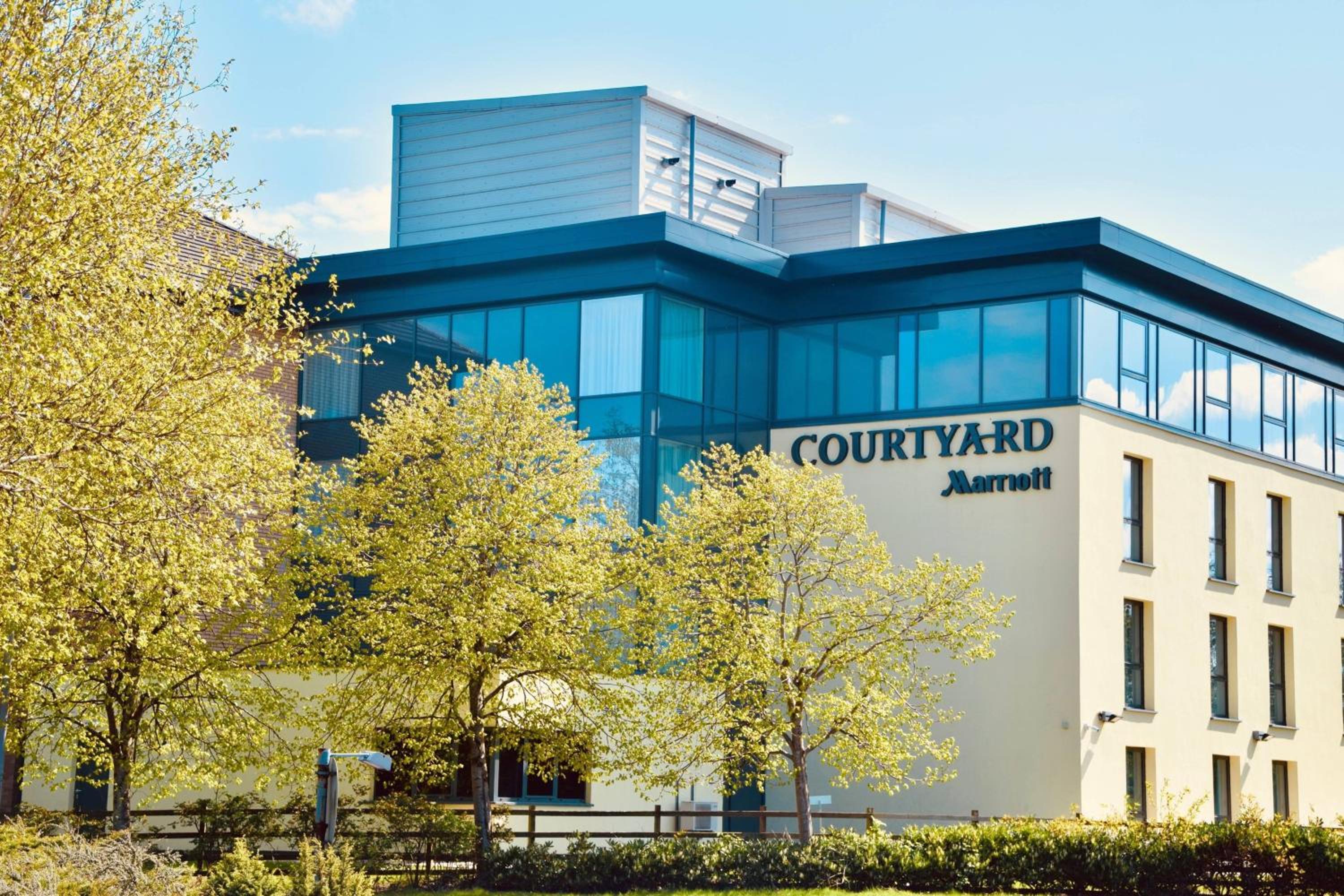 Hotel Courtyard by Marriott Glasgow Airport - Image 1