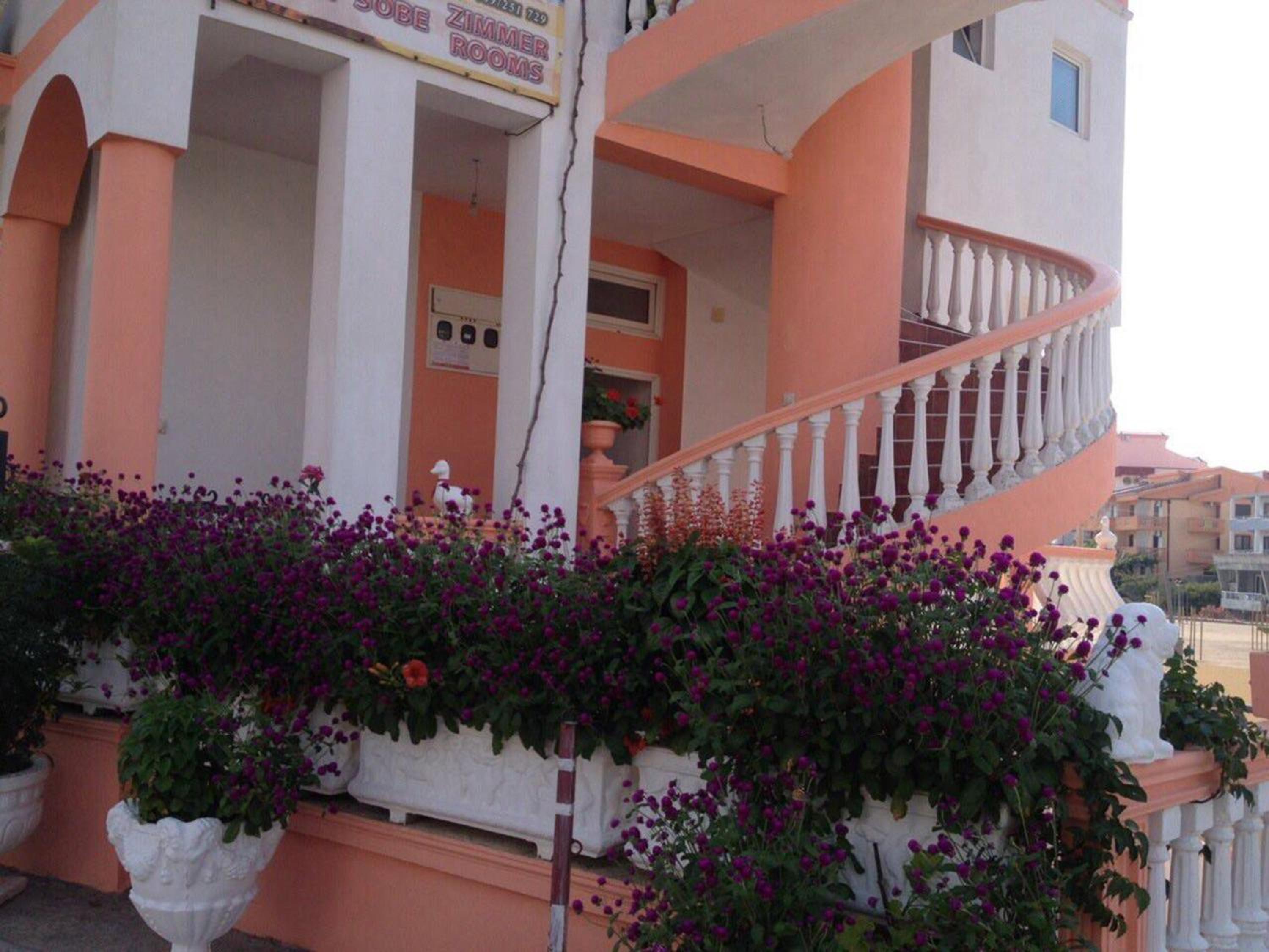 Apartments Delfin