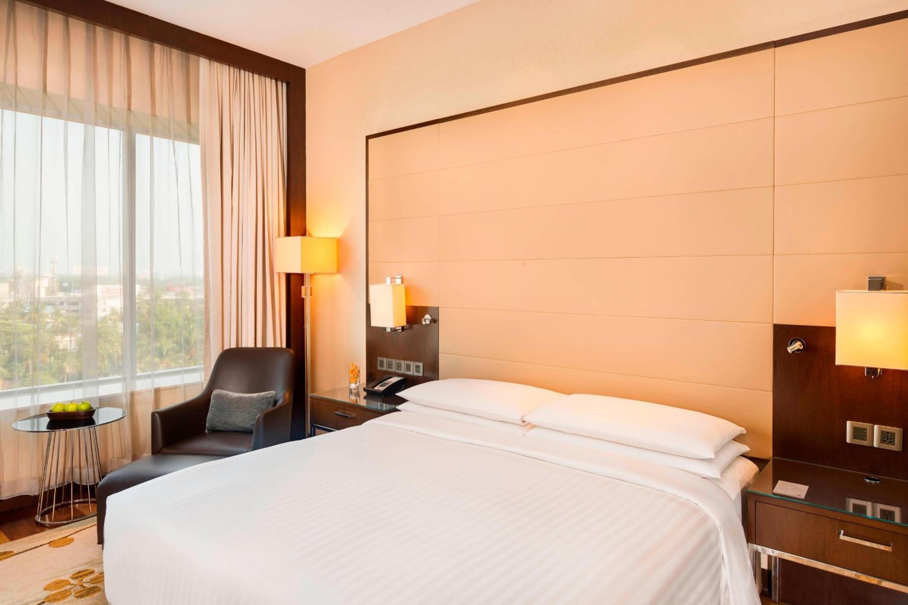 Cochin Vacations - Kochi Marriott Hotel - Property Image 8