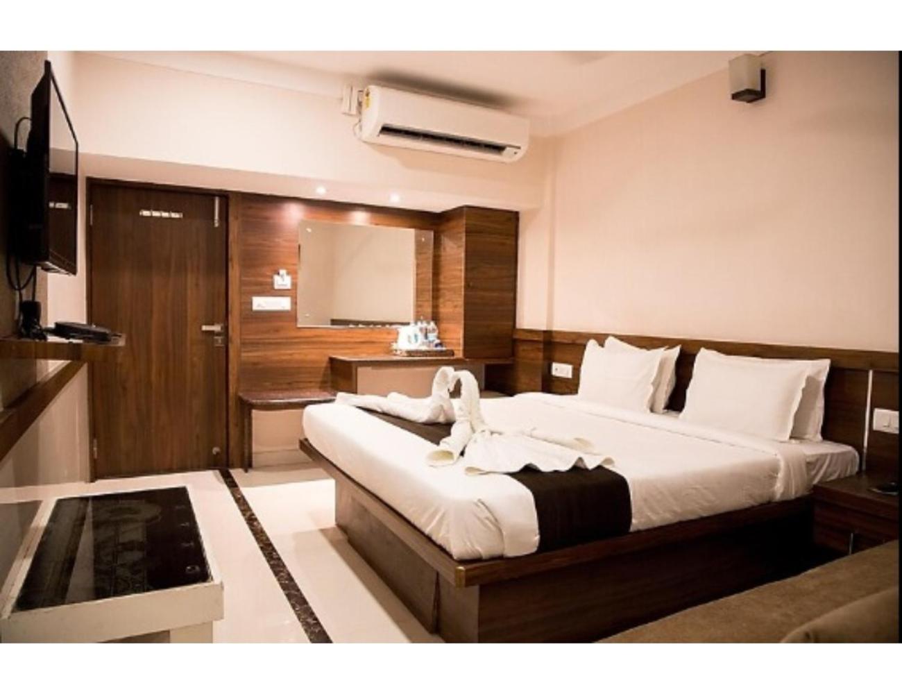 Hotel Paras, Jabalpur view 4