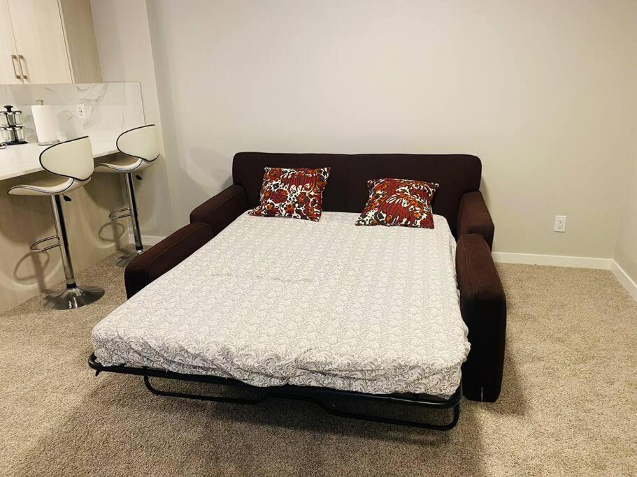 Newly built 2 Bedroom Basement apartment