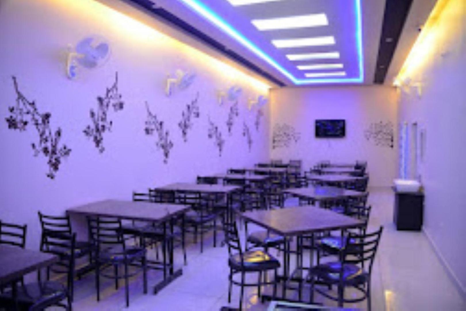 Hotel Golden Leaf , Sagar