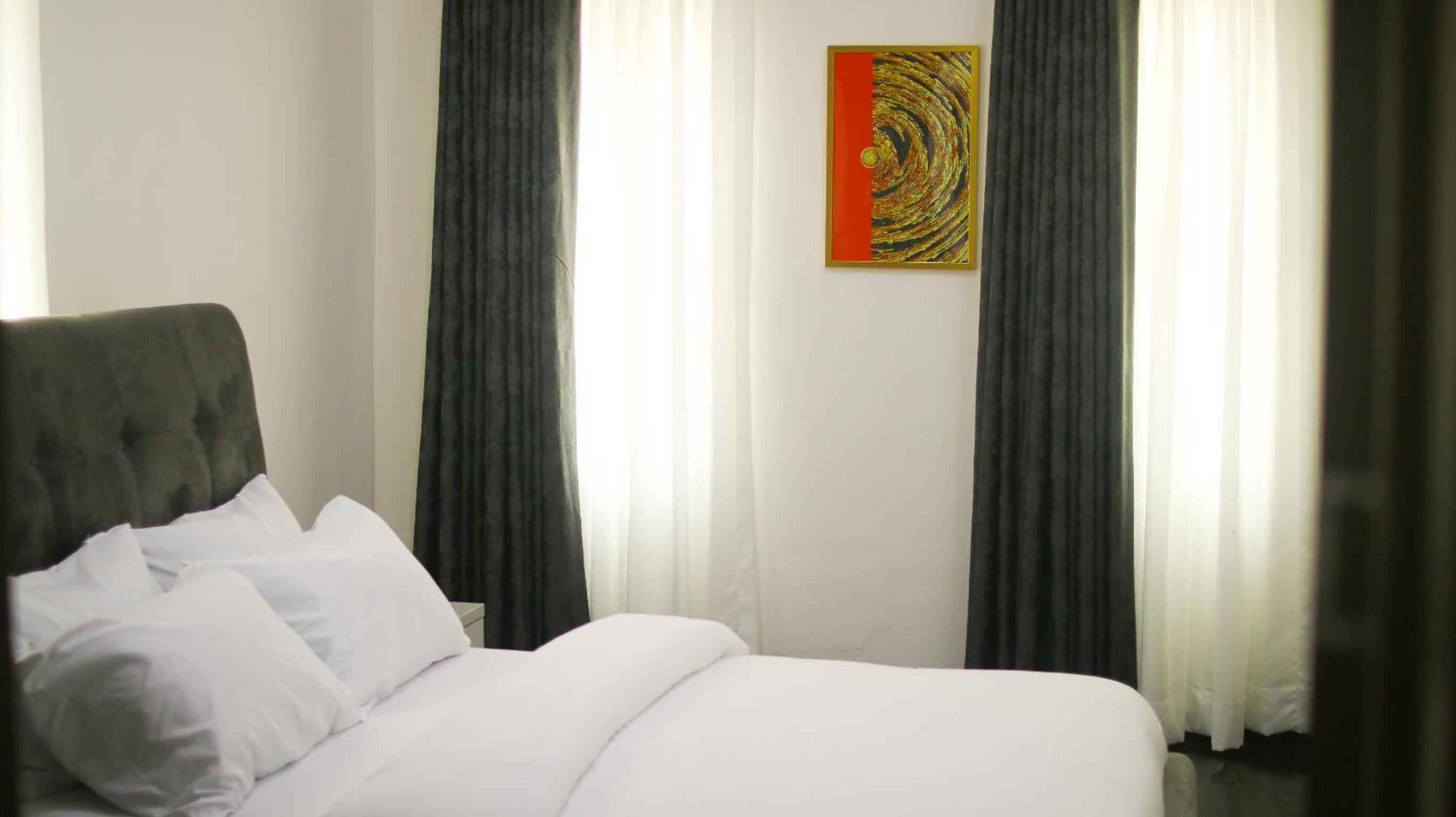 Victoria Homes - Lekki Apartment Lekki Phase 1 view 2