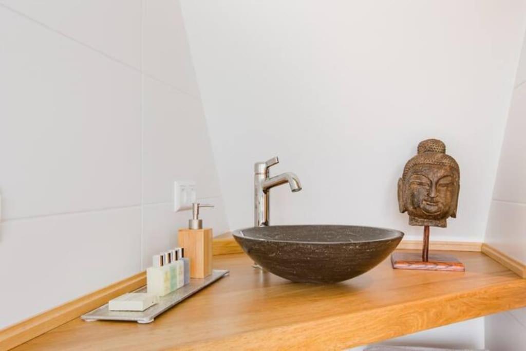 Luxury apartment within 30 meters of the harbour Scheveningen view 5