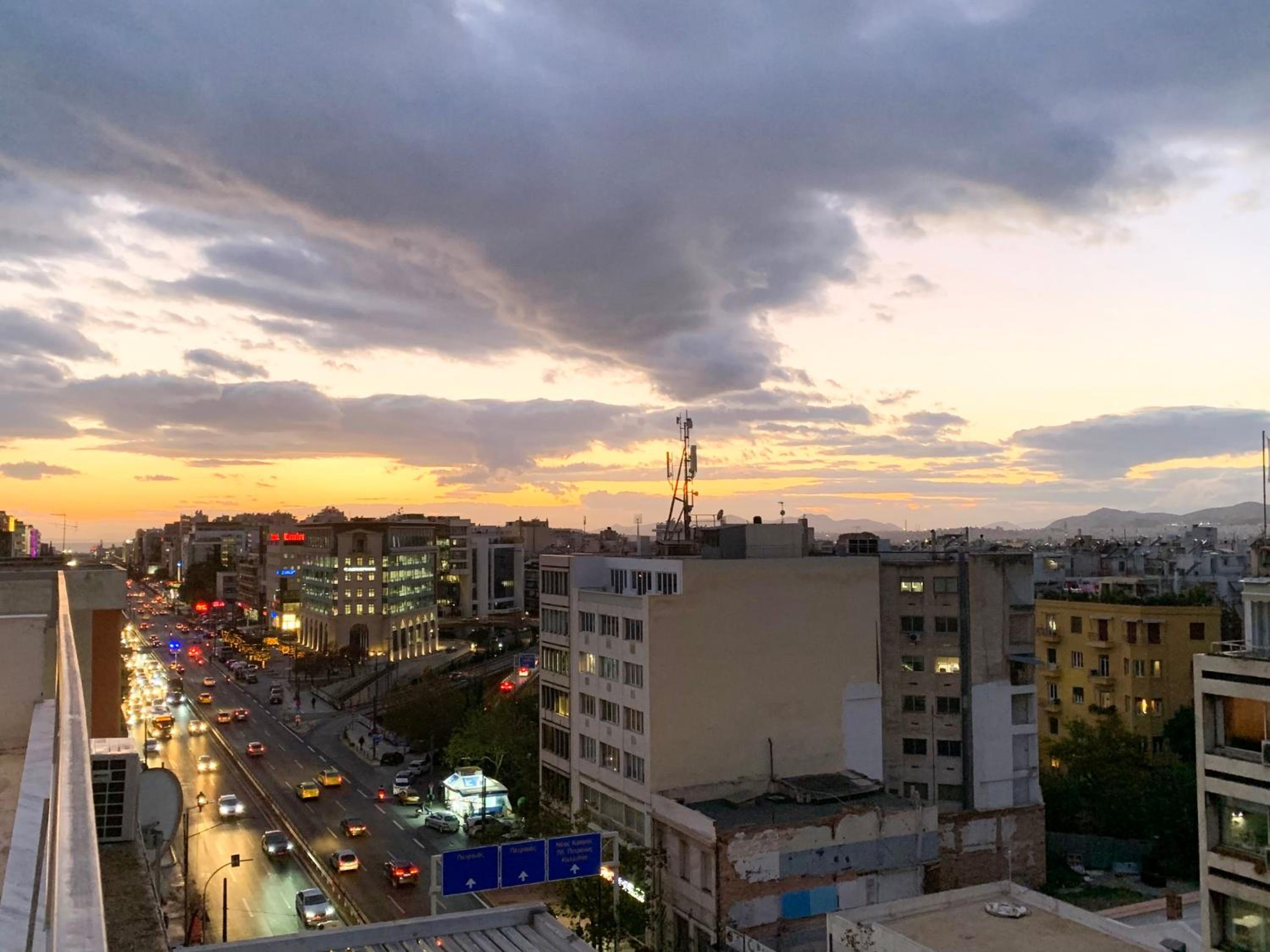 Stunning Panoramic Athens view, 2 minutes metro photo 4
