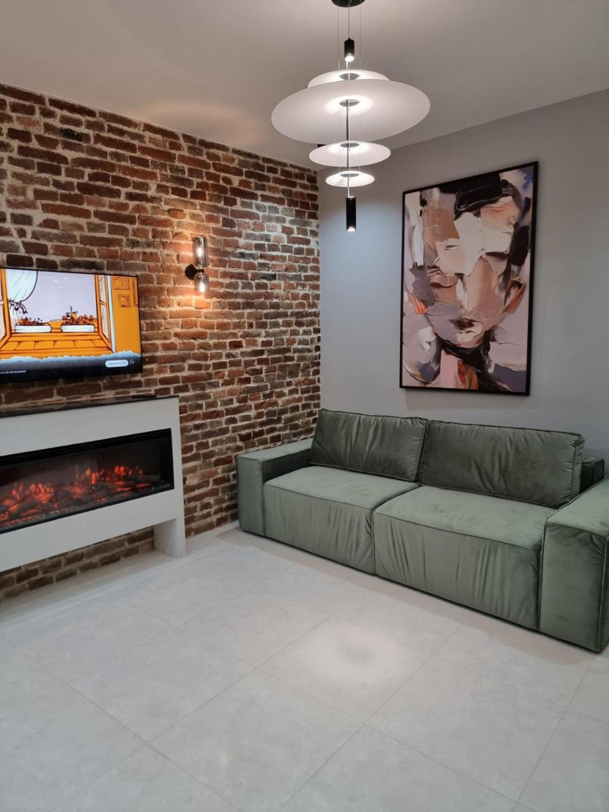 LEOGRAND Apartments on Krakivska 26 view 3