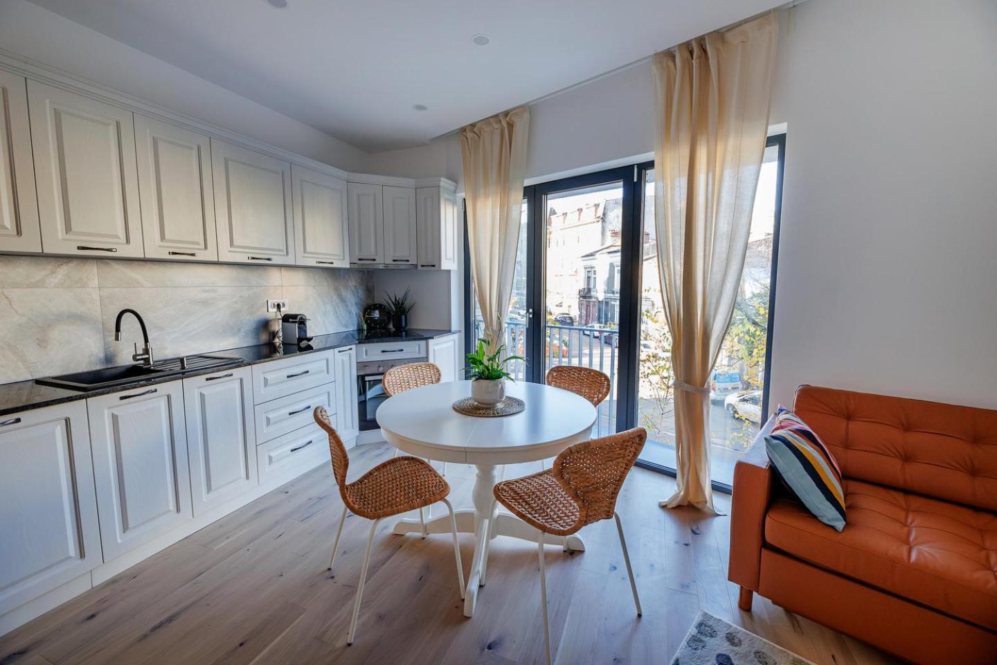 The Corner Luxe Apartment view 2