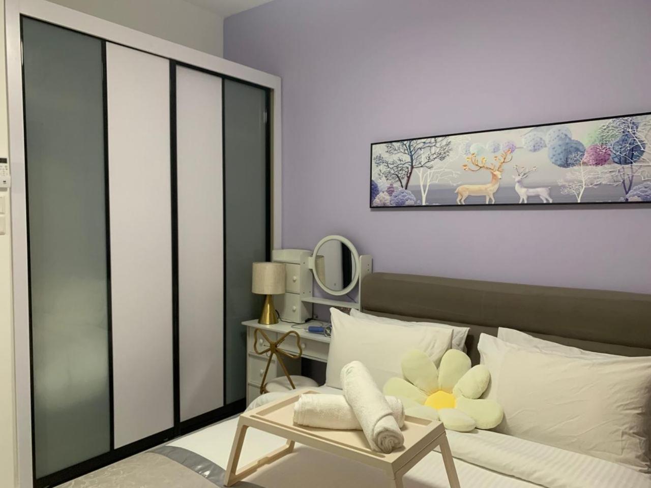 Corner KL Pool View RC Residence with High Internet Speed 500Mbps