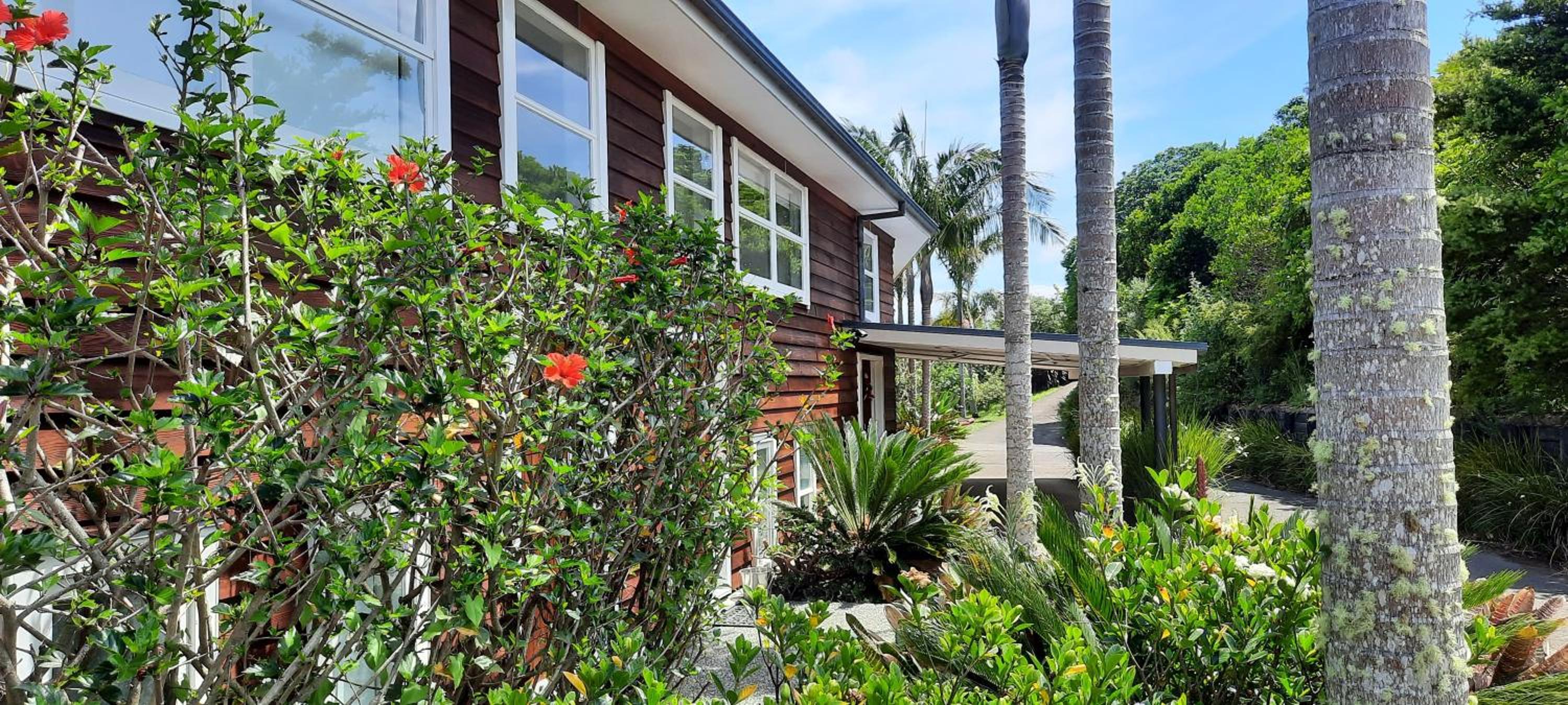 The Waiheke Lodge view 4