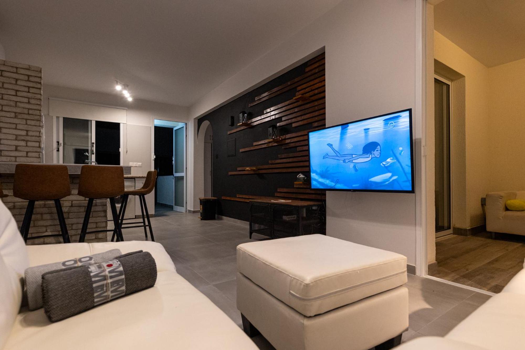 Eden Blue-Horizon 1B, Paphos, Sea View, Pool