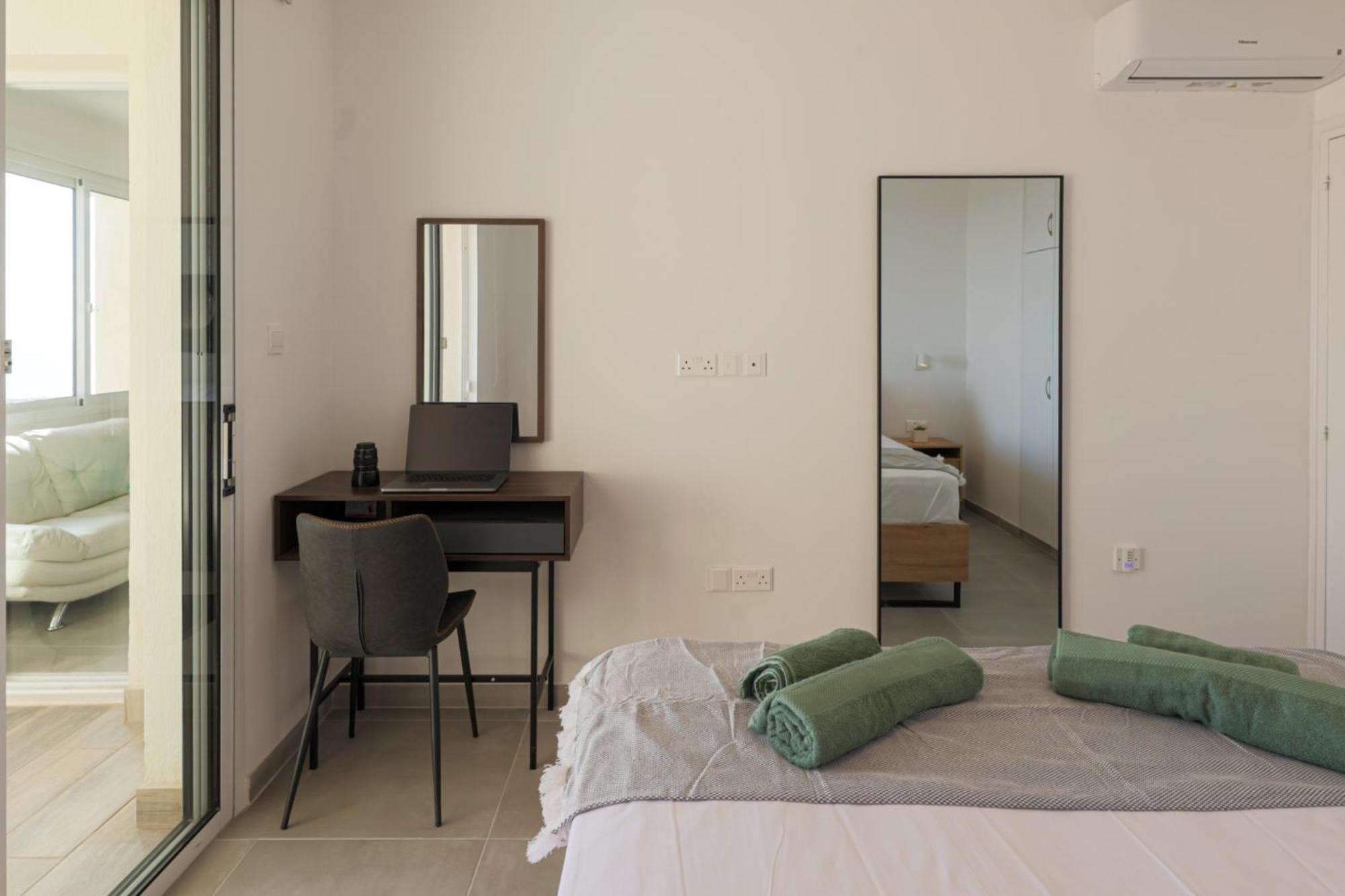 Eden Blue-Horizon 1B, Paphos, Sea View, Pool