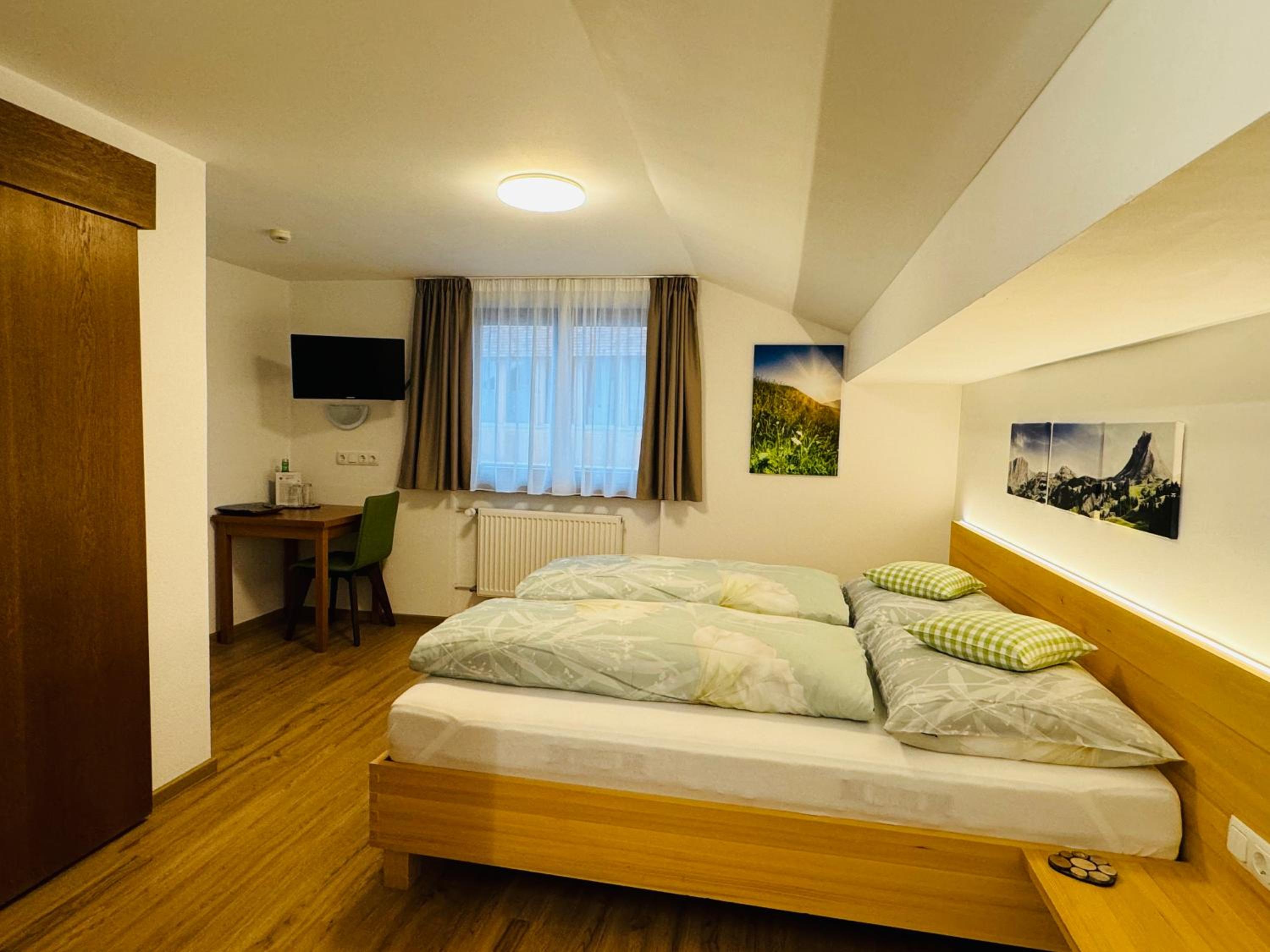 Hotel Garni Enzian