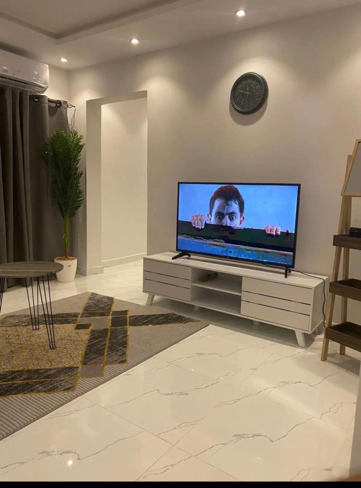 43_1 bedroom apartment_ self check in