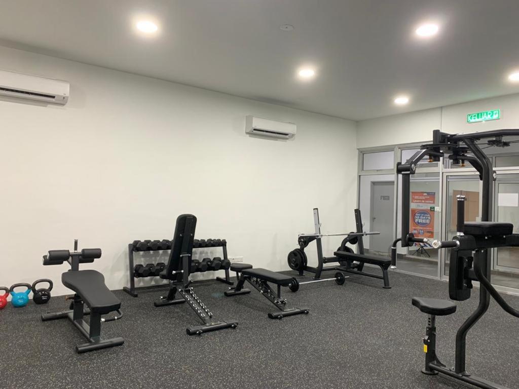 Corner KL Pool View RC Residence with High Internet Speed 500Mbps