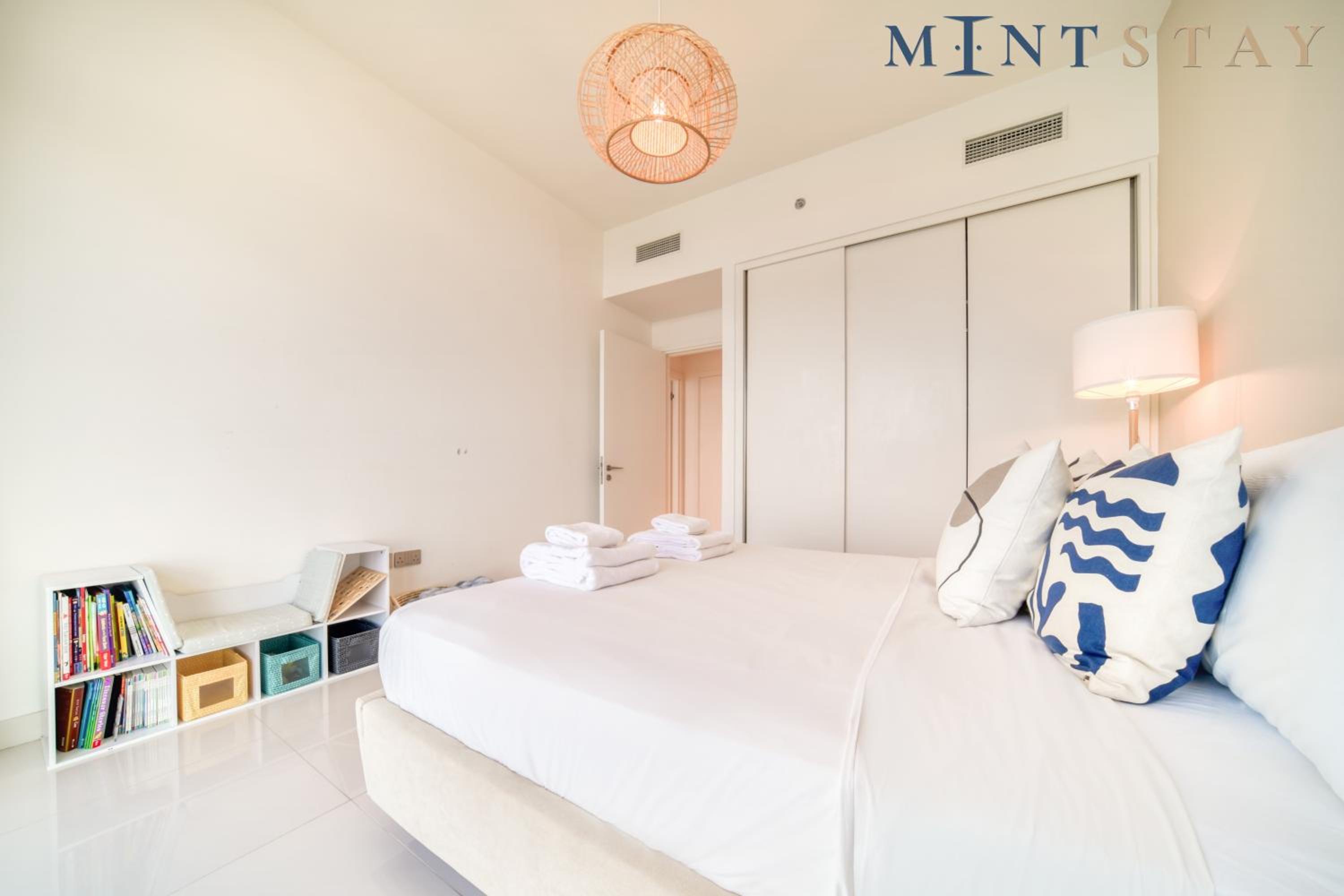 Beach Vista 1 Emaar Beachfront - Mint Stay