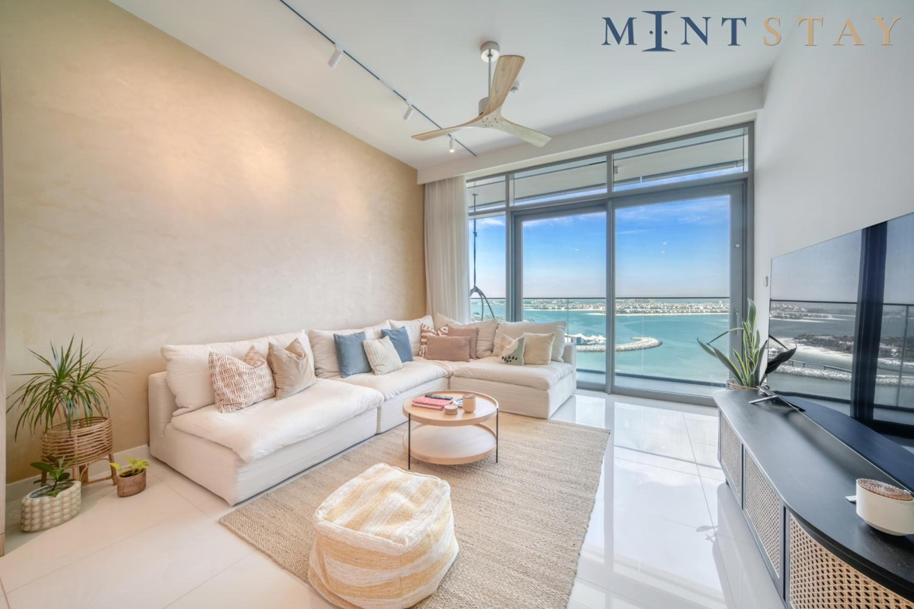 Beach Vista 1 Emaar Beachfront - Mint Stay