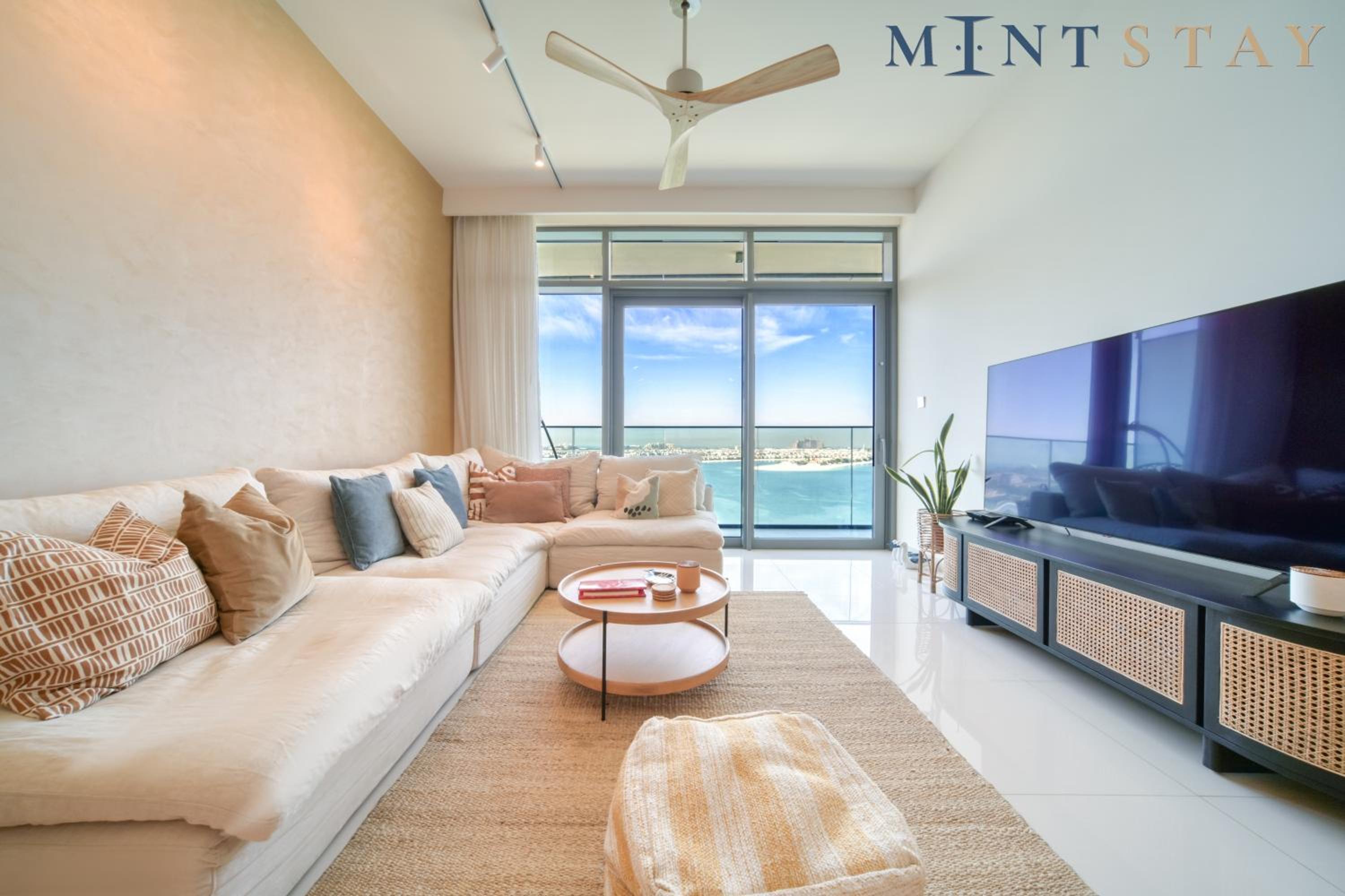 Beach Vista 1 Emaar Beachfront - Mint Stay