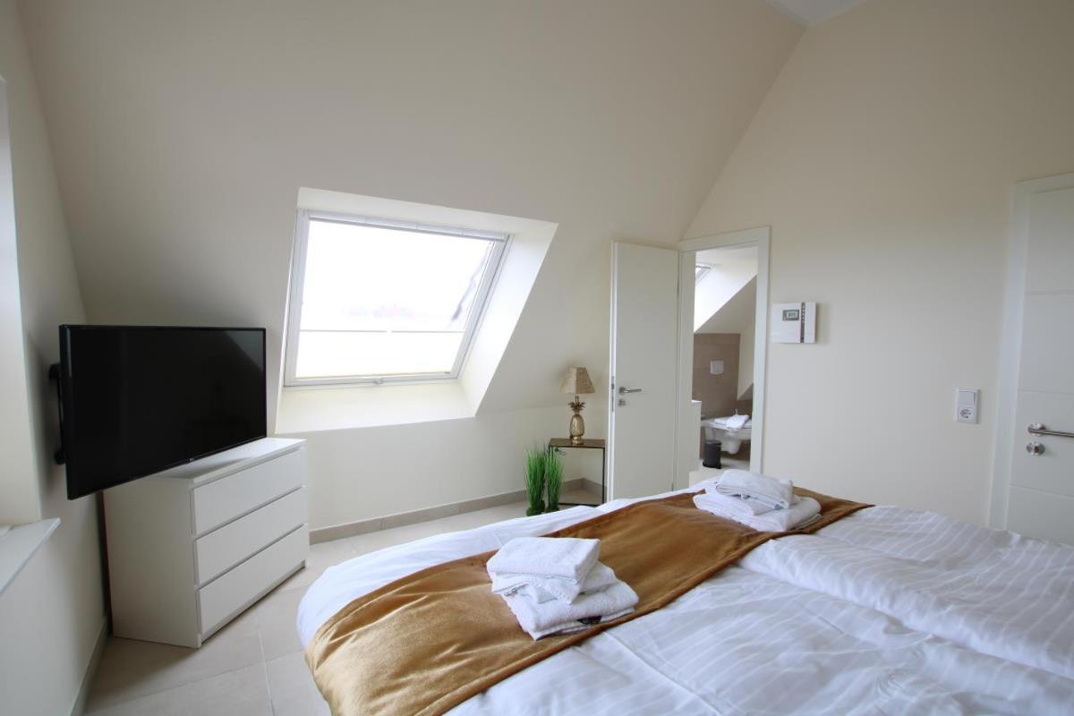 Seeblick 3 view 5