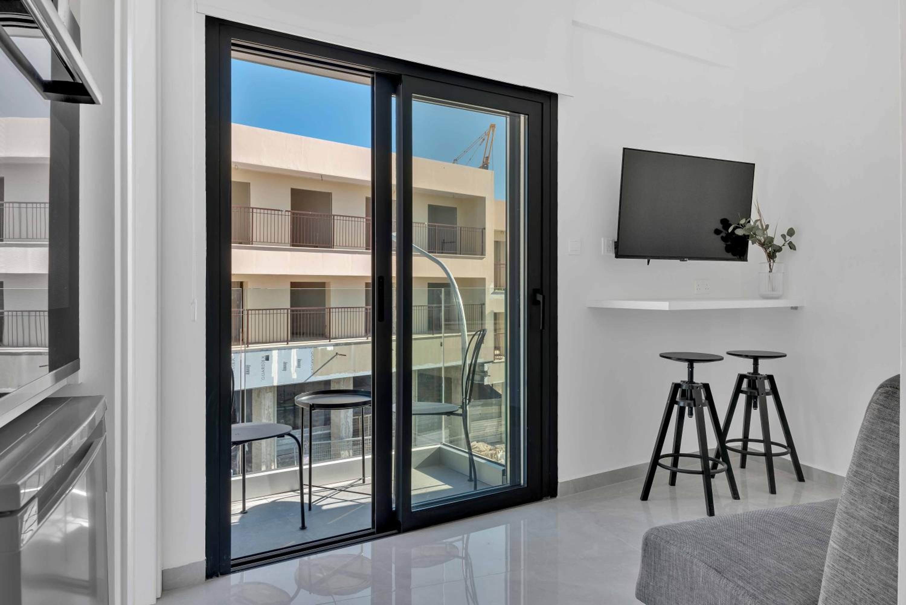 Phaedrus Living Alkminis Seaview Suites Mare