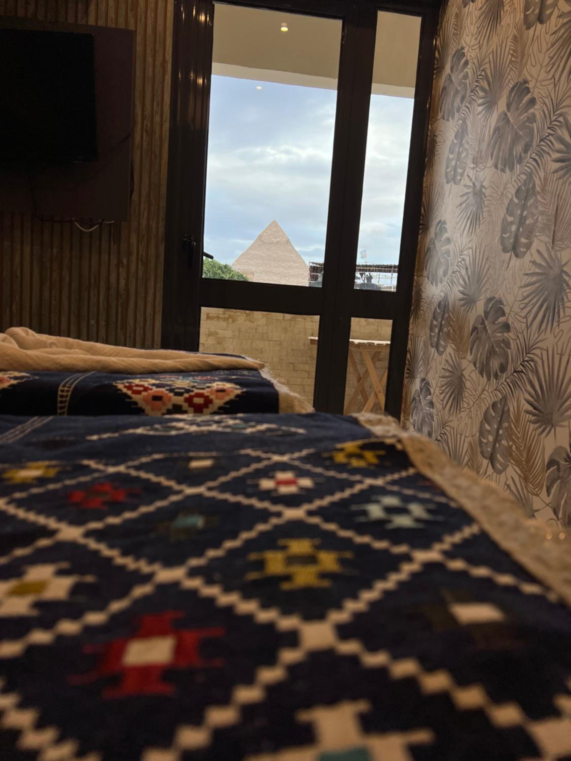 Pyramids Top Inn