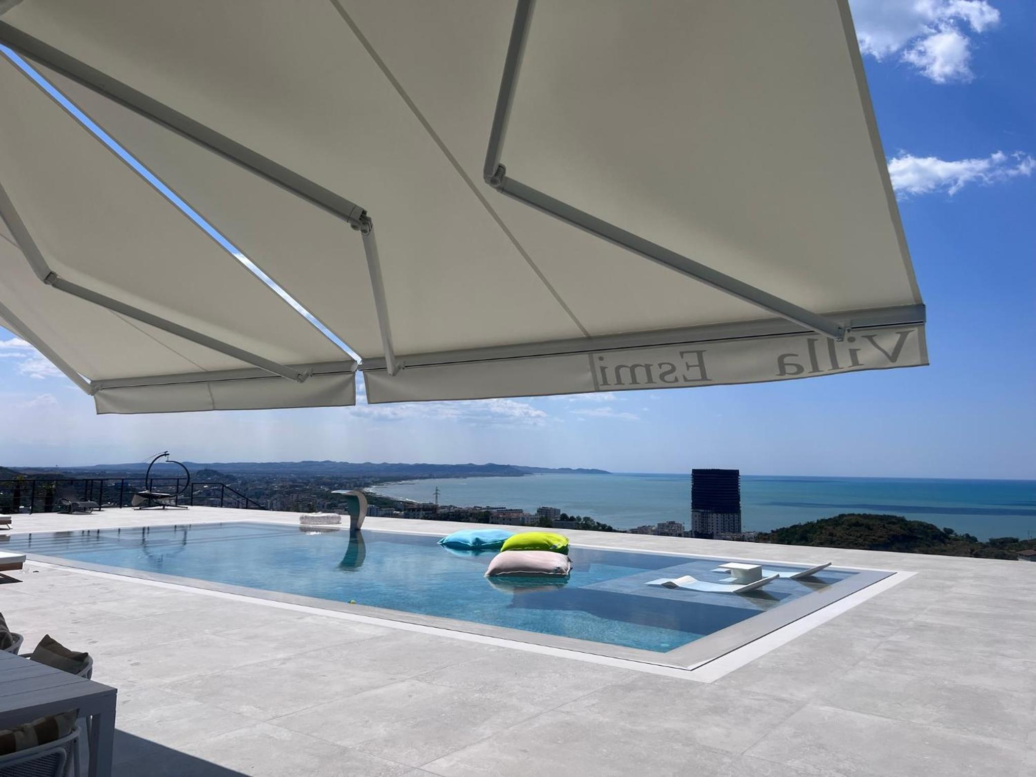 Villa Esmi Durres