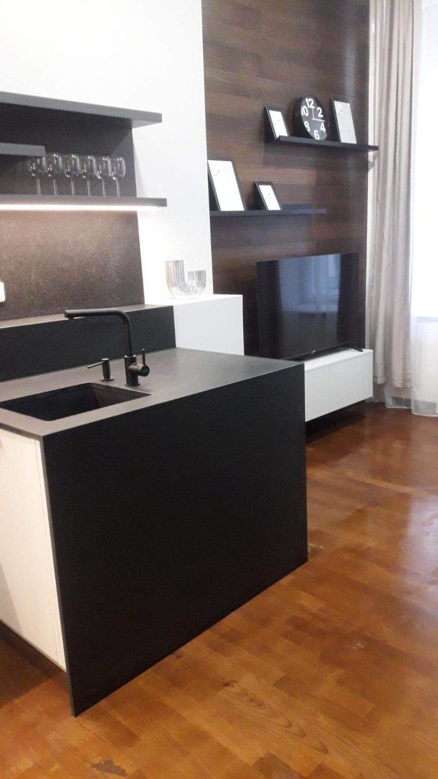 Holec Apartments