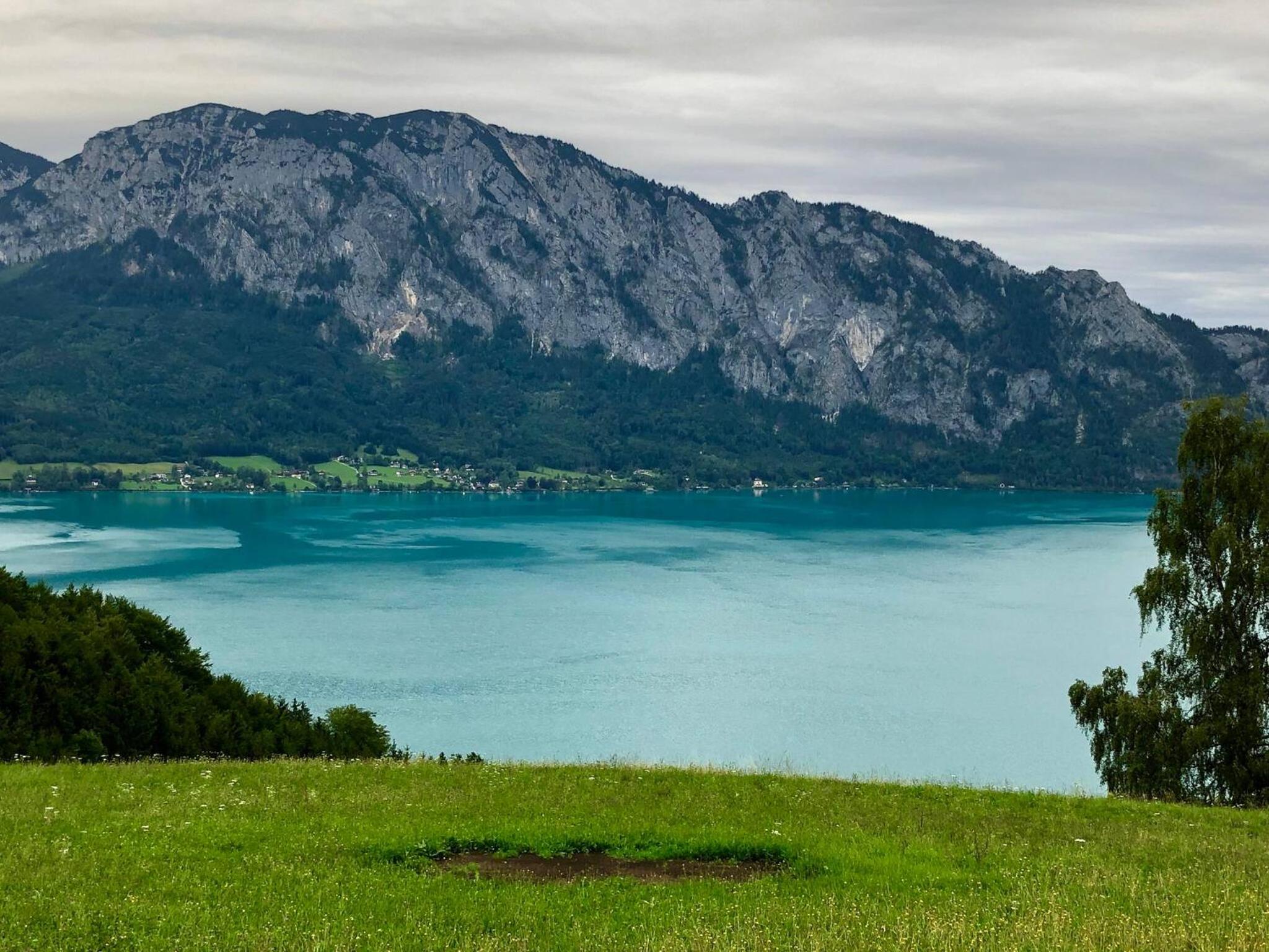 Apartment With Amazing Lake- and Mountain View
