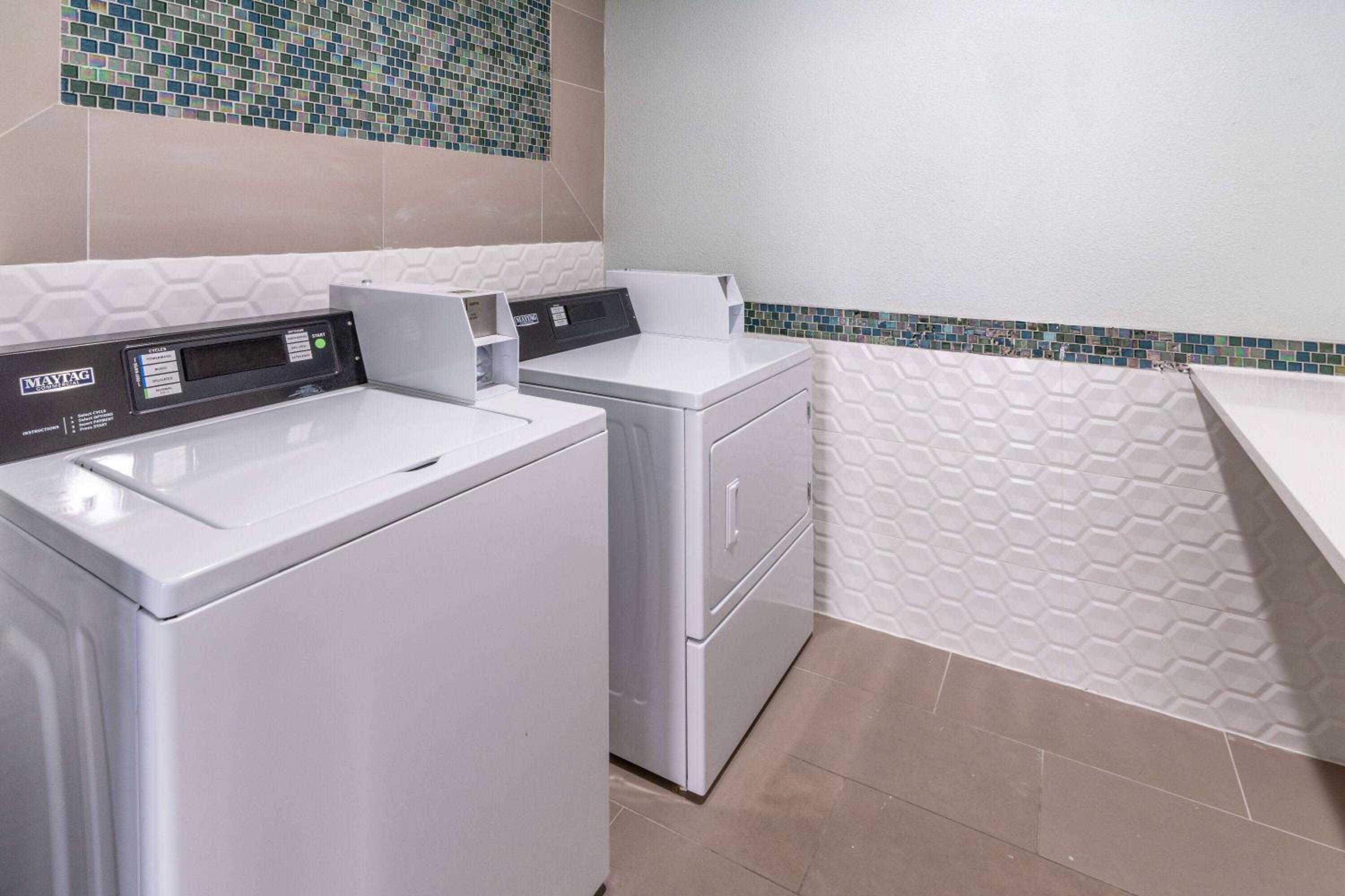 Santa Rosa Vacations - La Quinta by Wyndham Santa Rosa - Property Image 11
