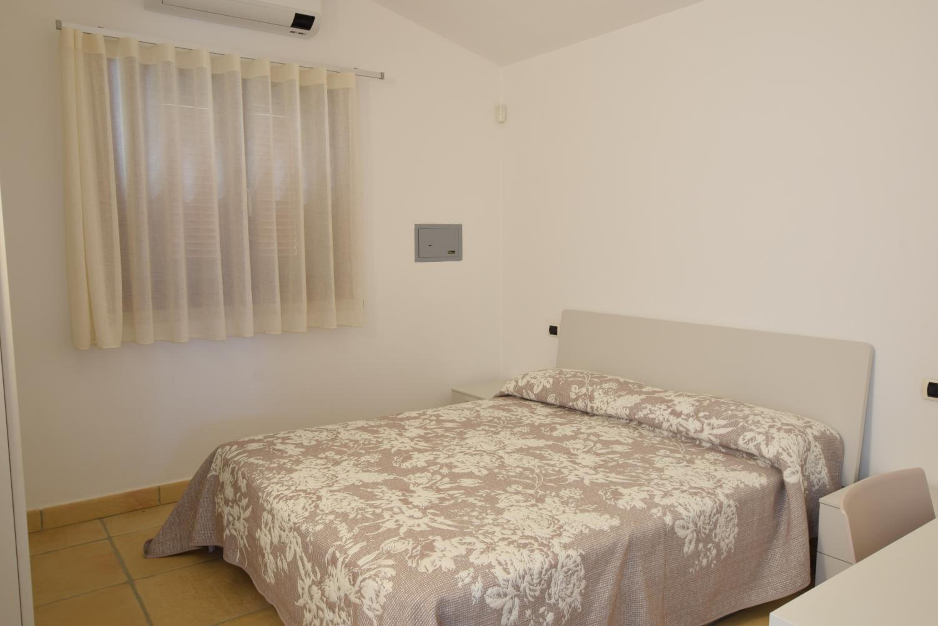 Luisa Apartment In Budoni, Shared Pool