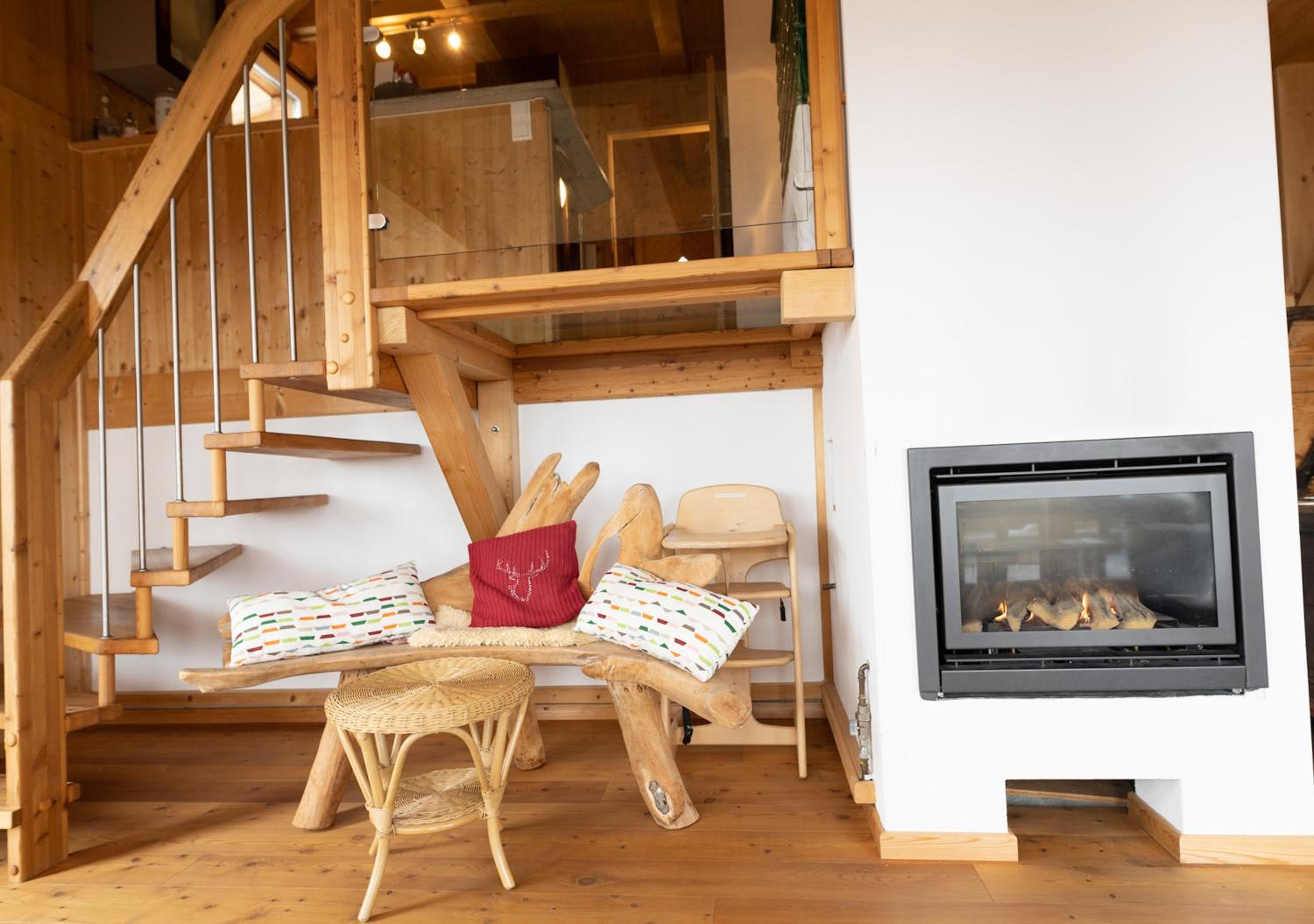 1A Chalet '4 Jahreszeiten' Ski fahren und Jacuzzi mit Aussicht!