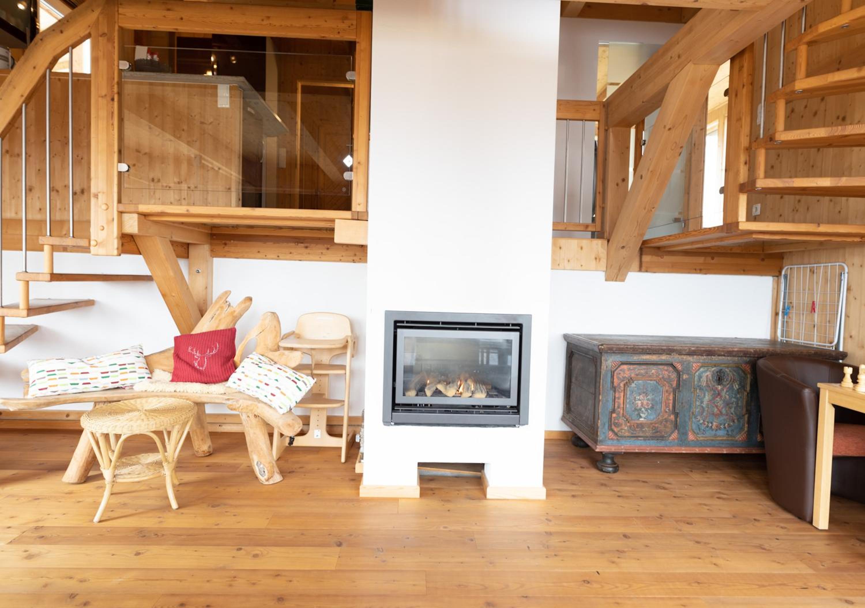 1A Chalet '4 Jahreszeiten' Ski fahren und Jacuzzi mit Aussicht!