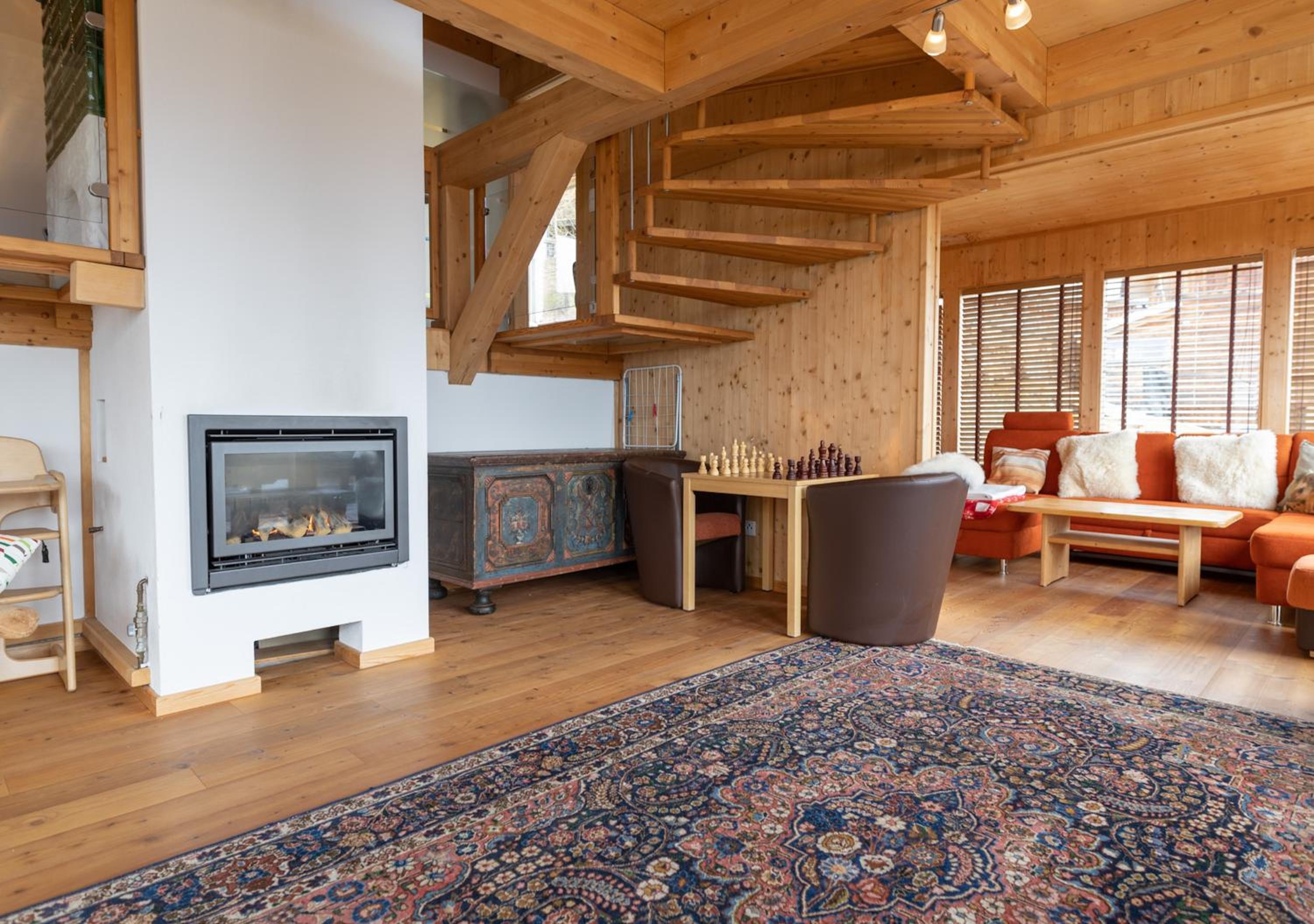1A Chalet '4 Jahreszeiten' Ski fahren und Jacuzzi mit Aussicht!
