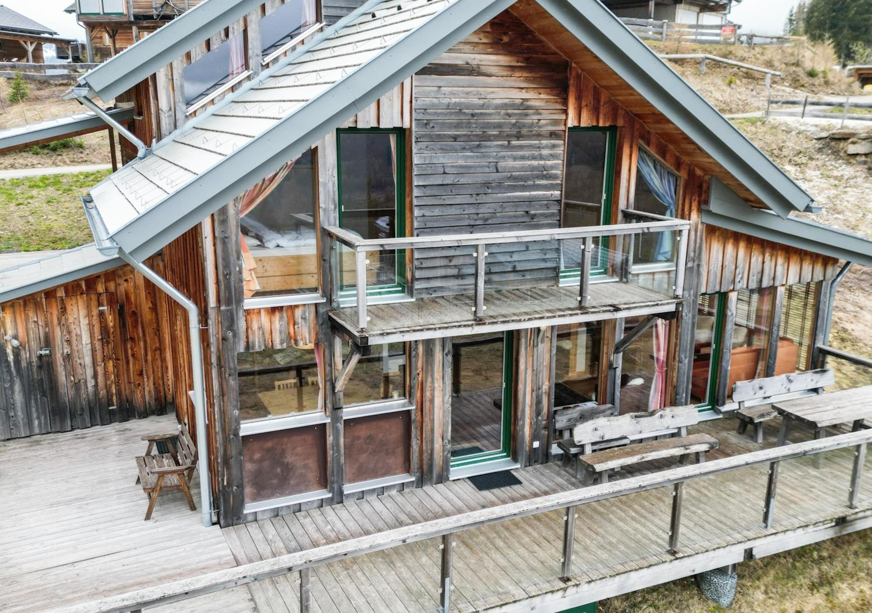 1A Chalet '4 Jahreszeiten' Ski fahren und Jacuzzi mit Aussicht!