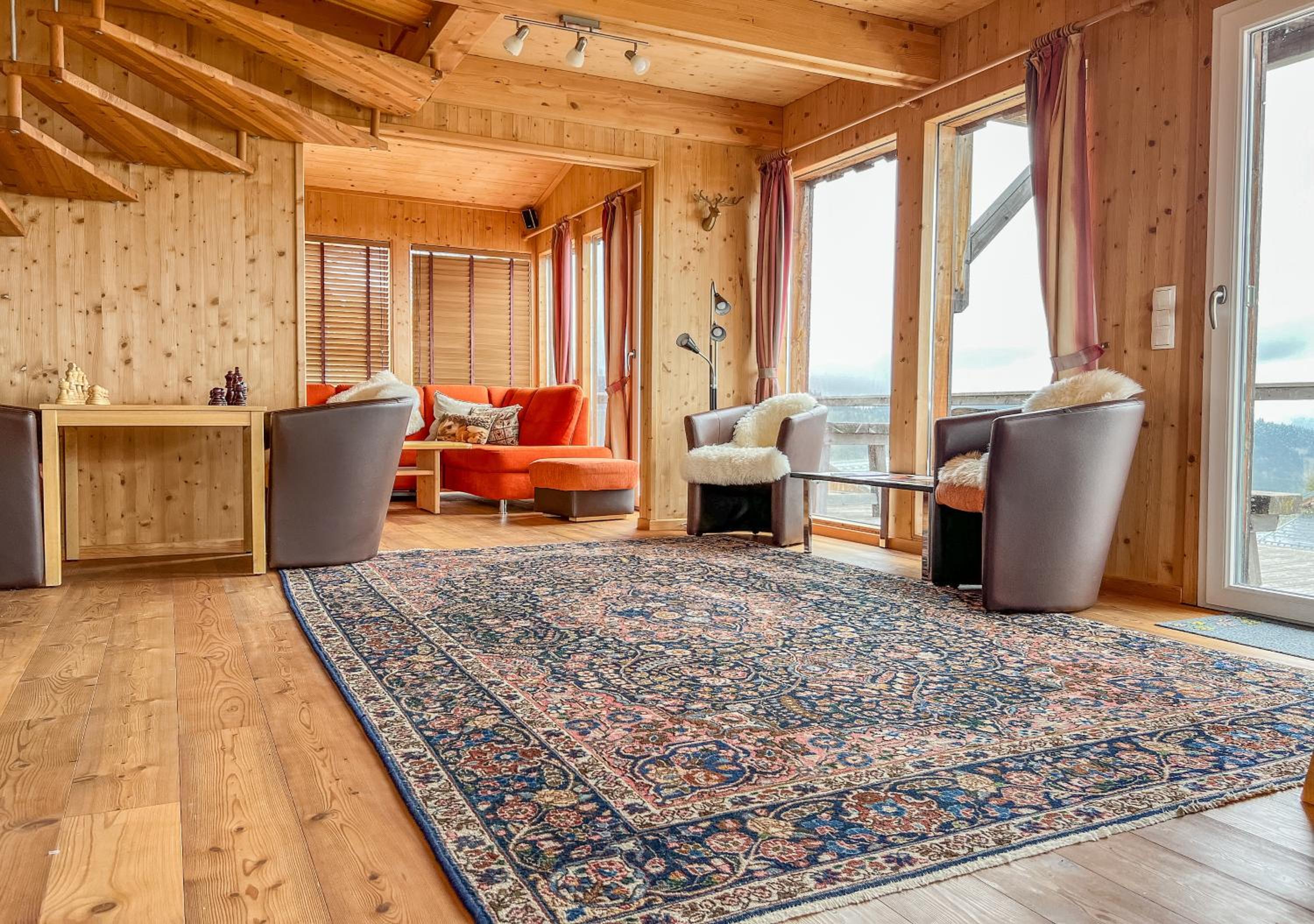 1A Chalet '4 Jahreszeiten' Ski fahren und Jacuzzi mit Aussicht!