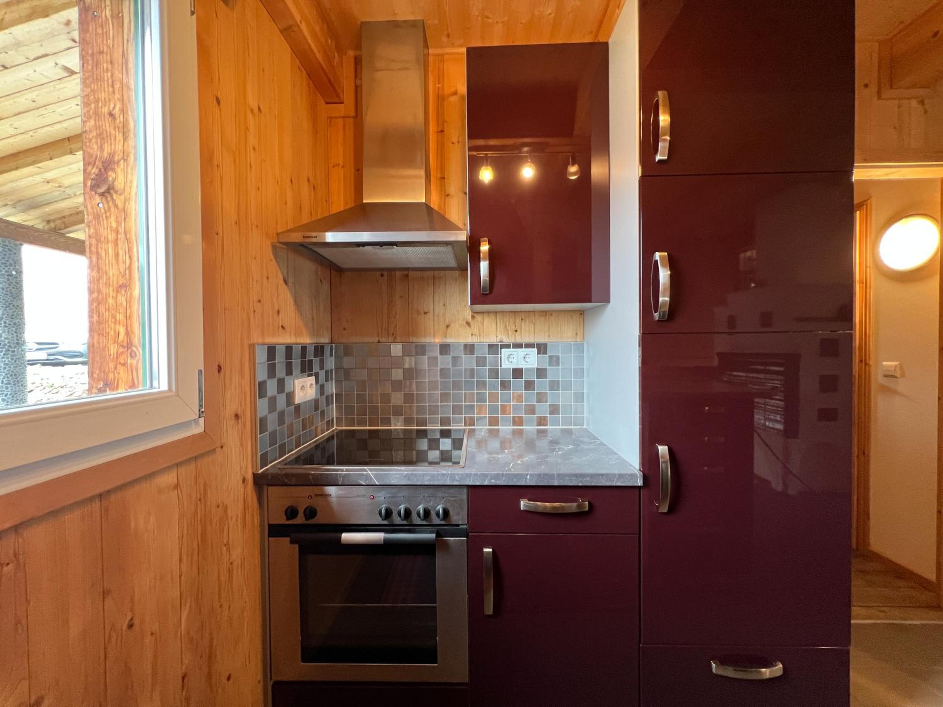 1A Chalet '4 Jahreszeiten' Ski fahren und Jacuzzi mit Aussicht!