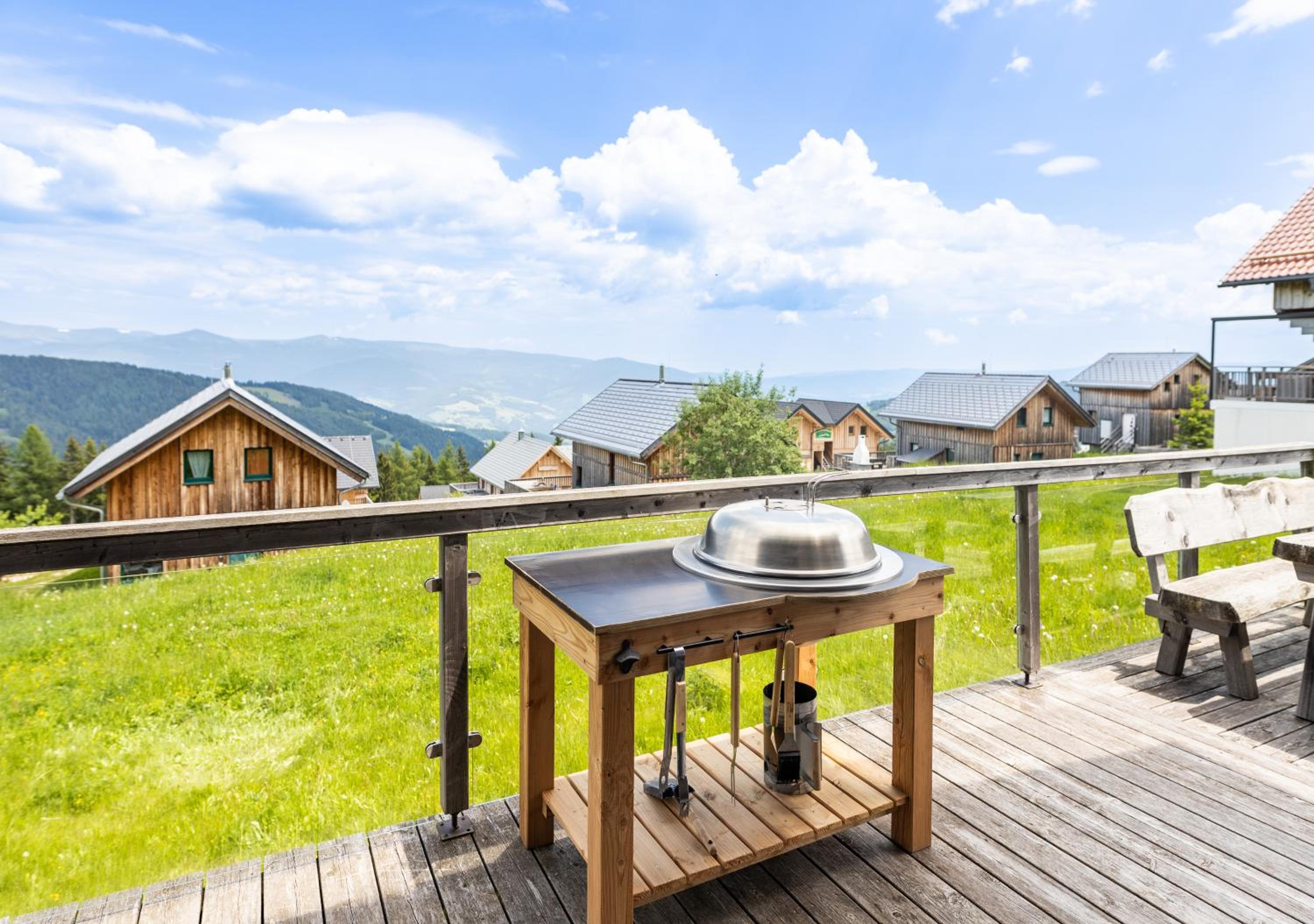 1A Chalet '4 Jahreszeiten' Ski fahren und Jacuzzi mit Aussicht!