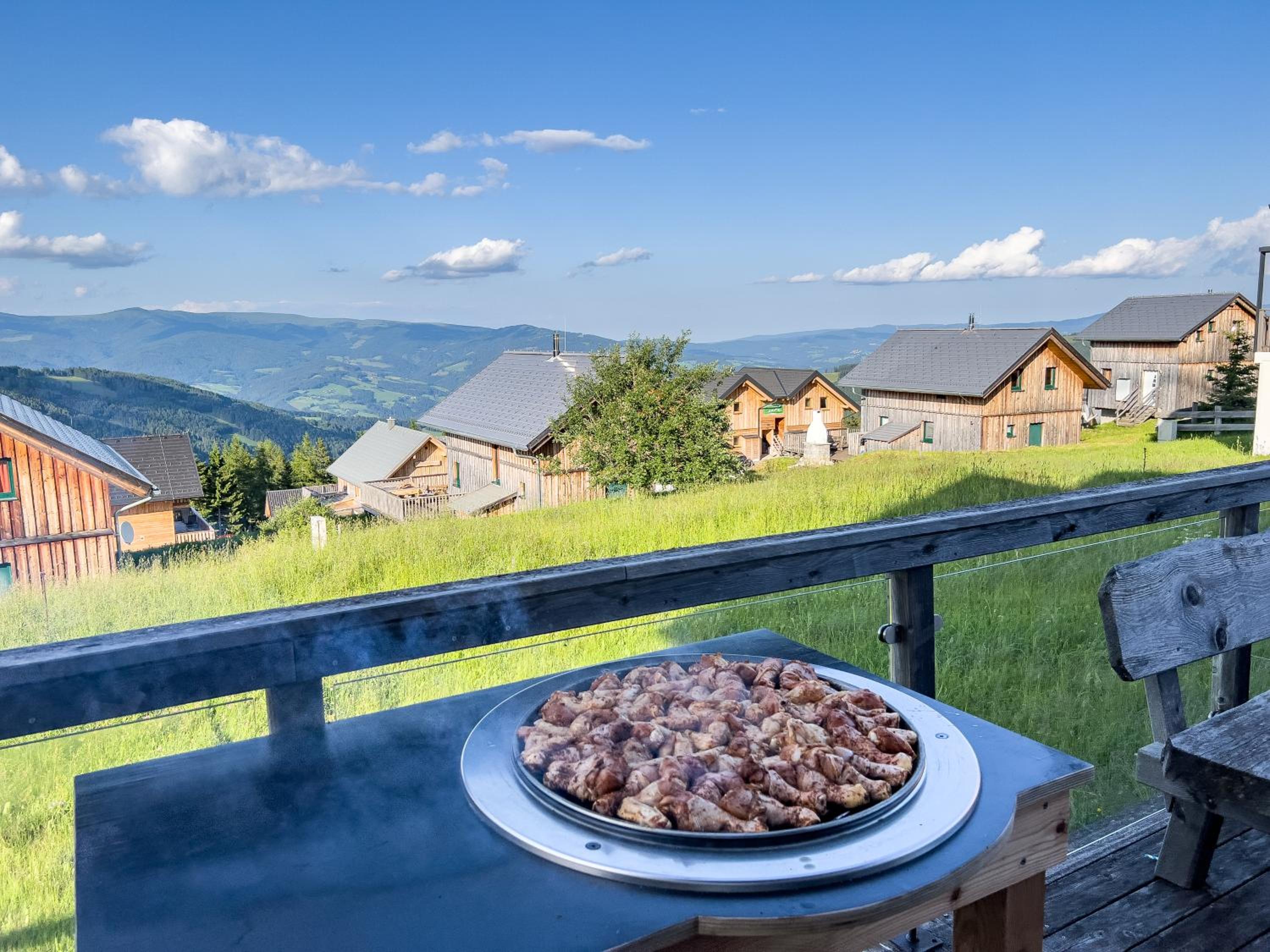 1A Chalet '4 Jahreszeiten' Ski fahren und Jacuzzi mit Aussicht!