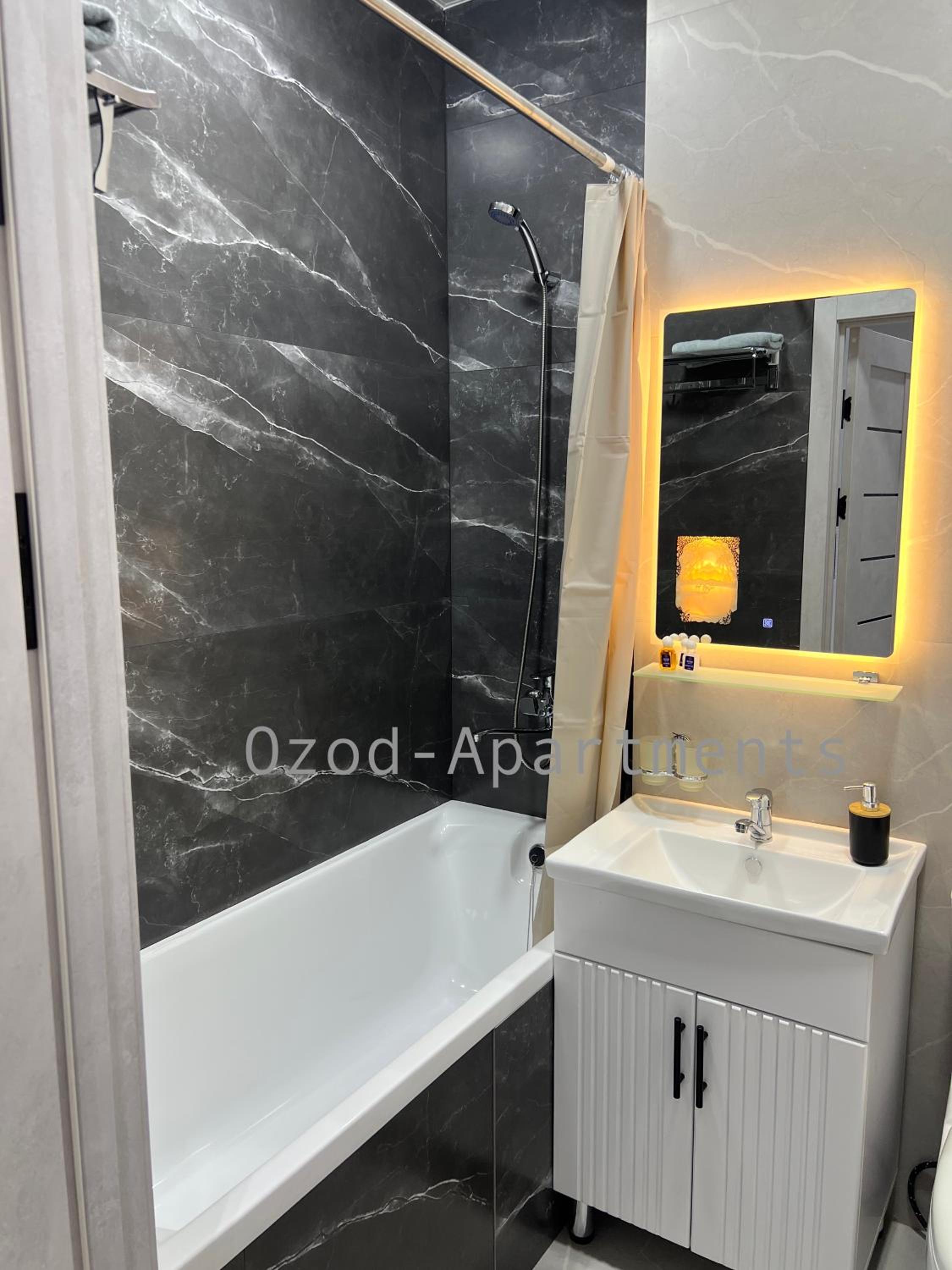2-roomed apartment close to REGISTAN Ozod Apartments