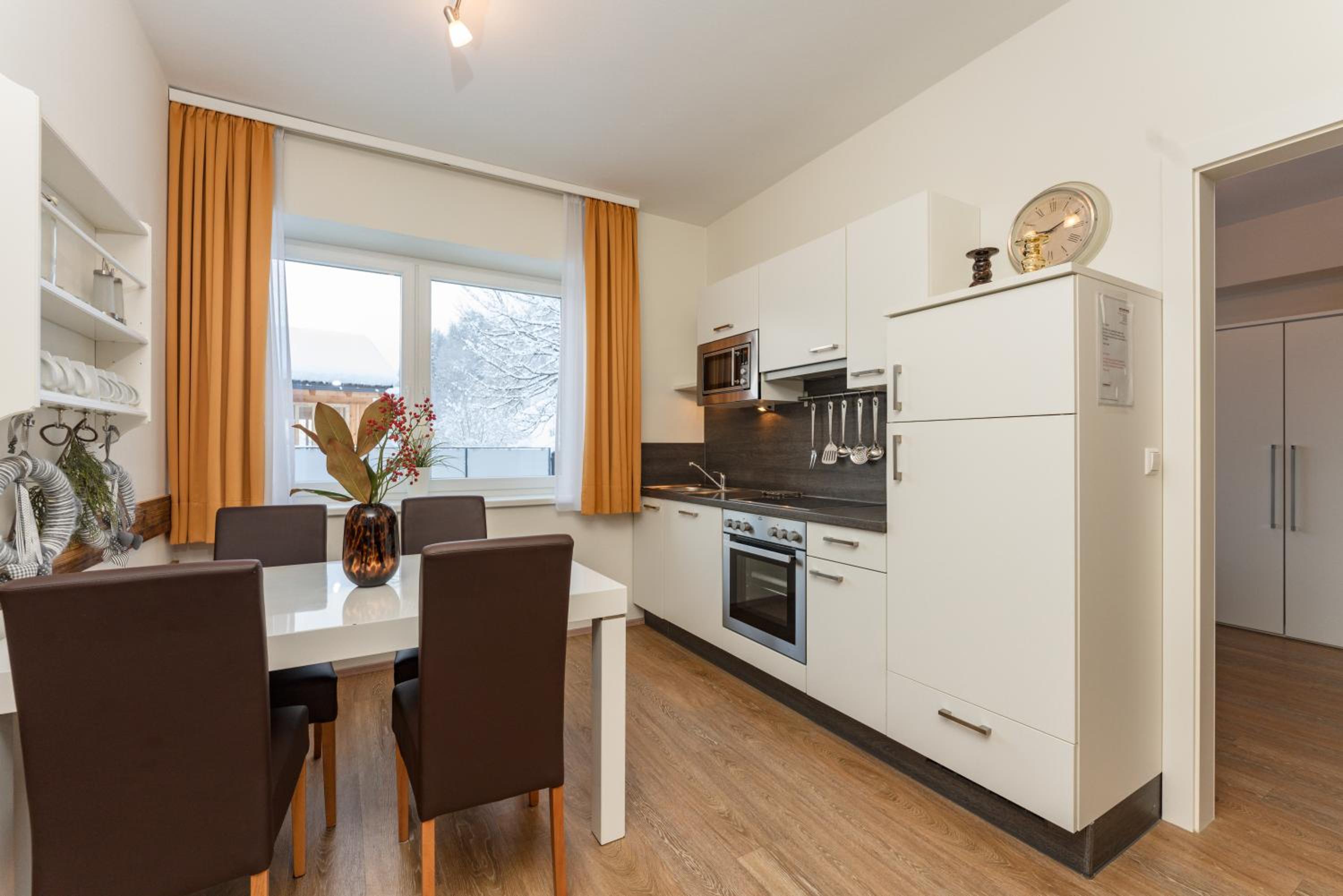 Bella Vista Appartements by Schladming-Appartements view 2