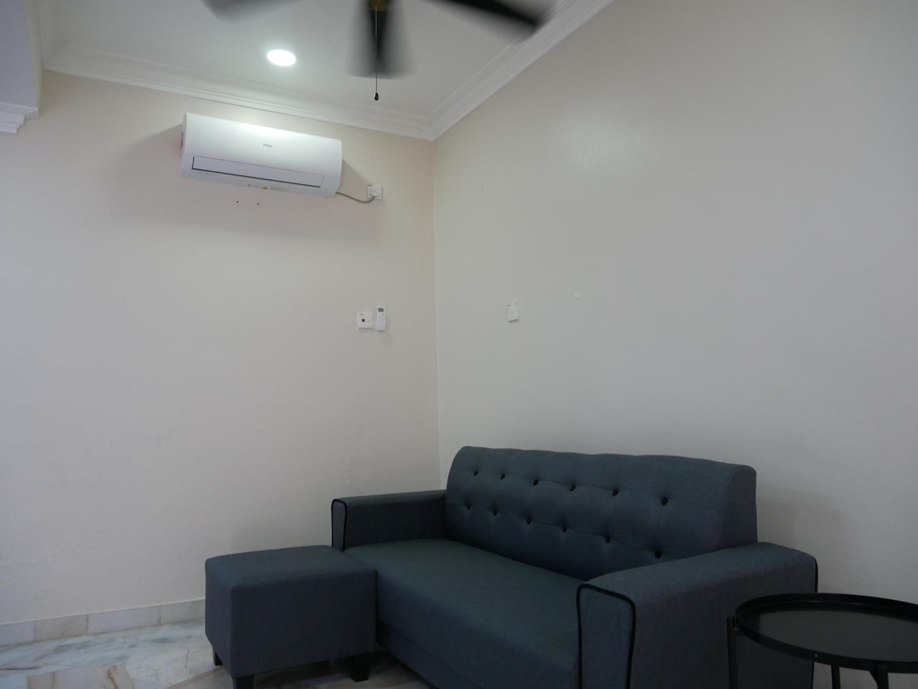 Relax House near Teluk Cempedak Kuantan