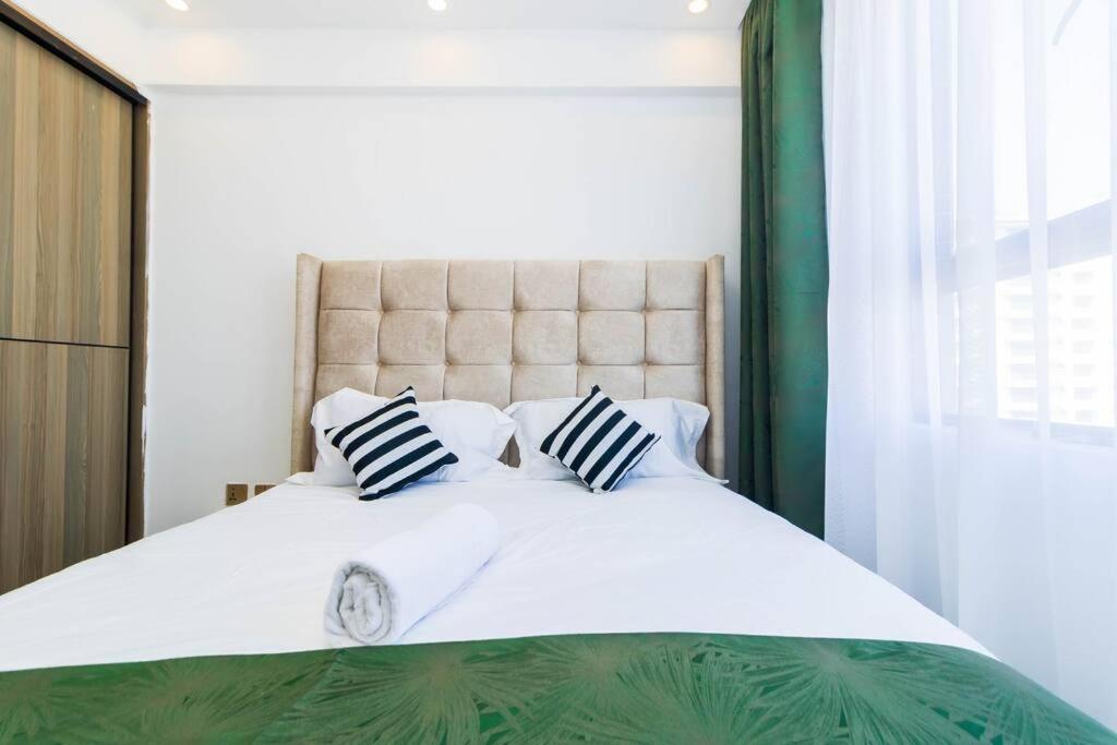 Luxury 1bdrm with an extra room Valley heights Kilimani view 4