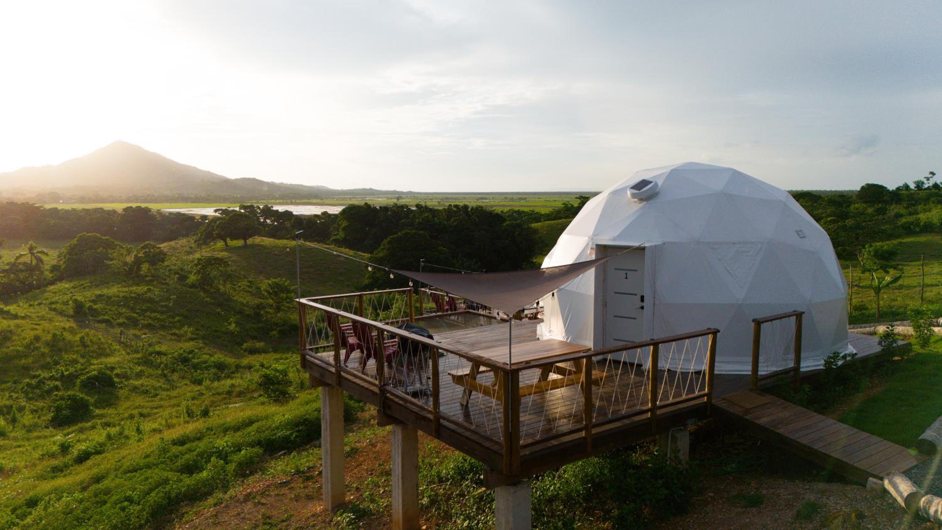 Domescape Glamping