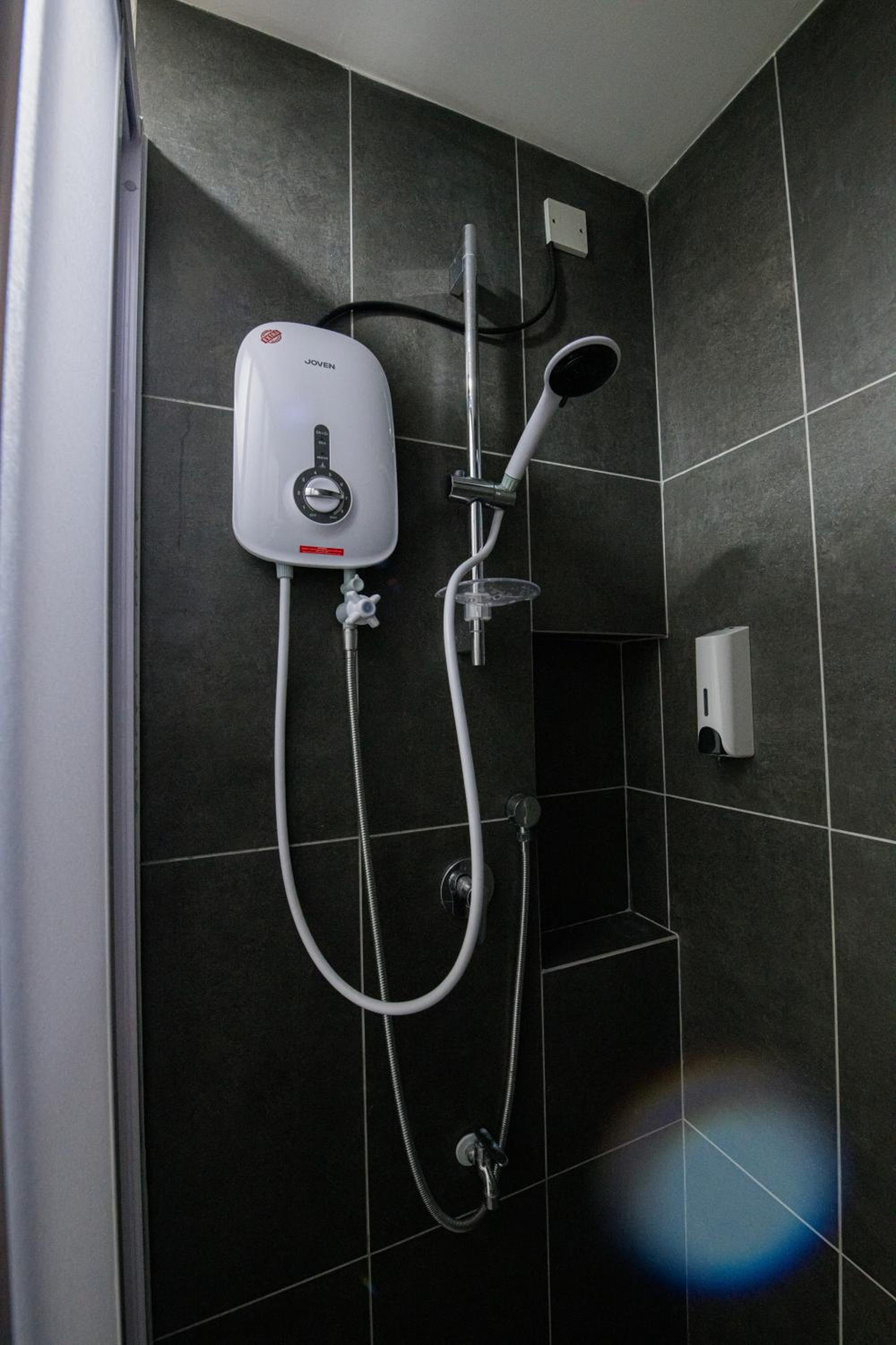 Trival BB Condo Homestay Sri Indah Sandakan view 2