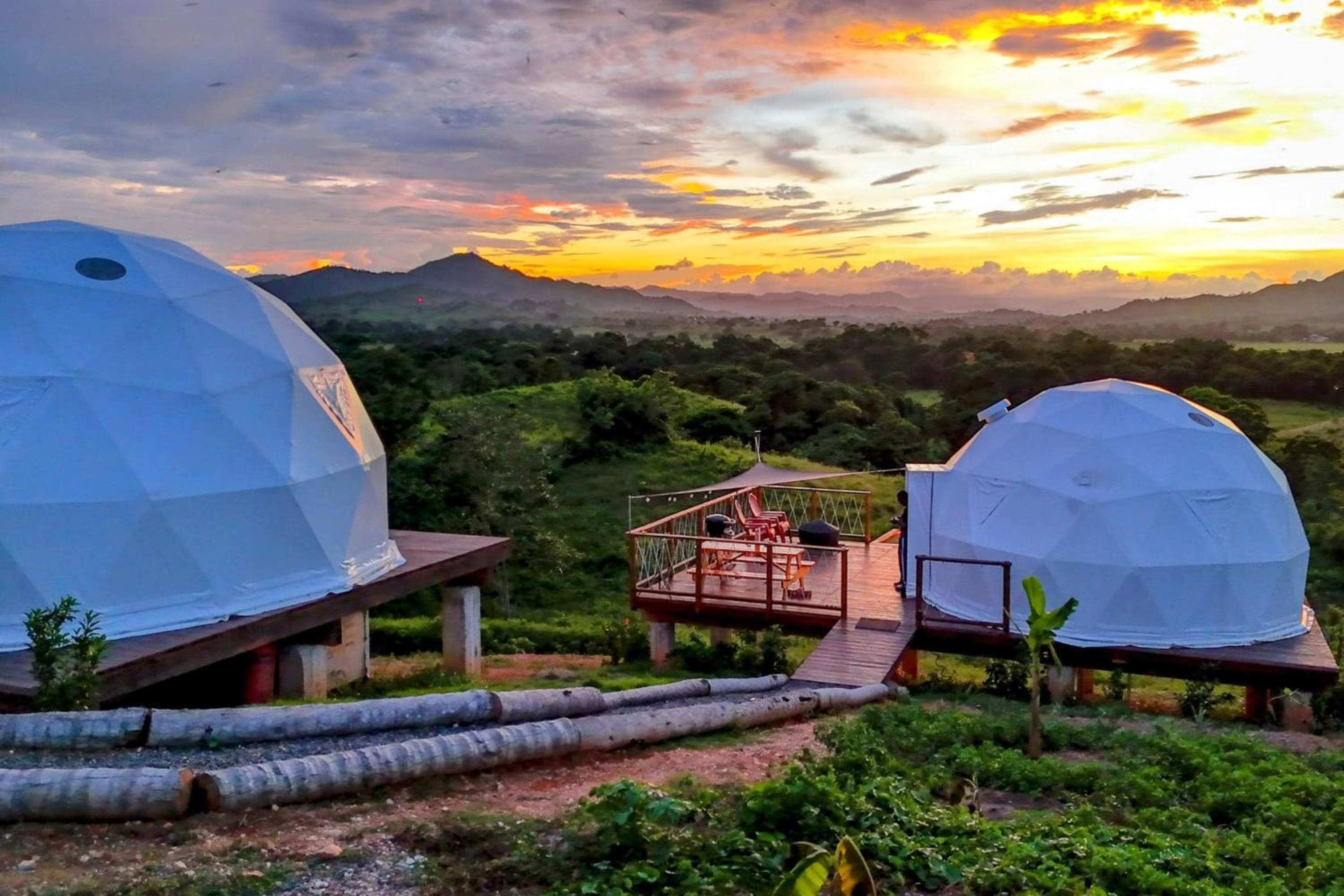 Domescape Glamping