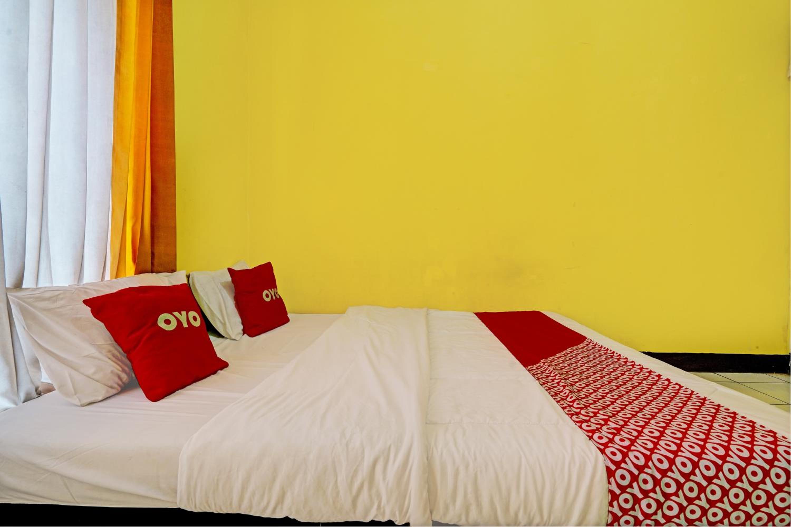 OYO 93229 P3 Guest House