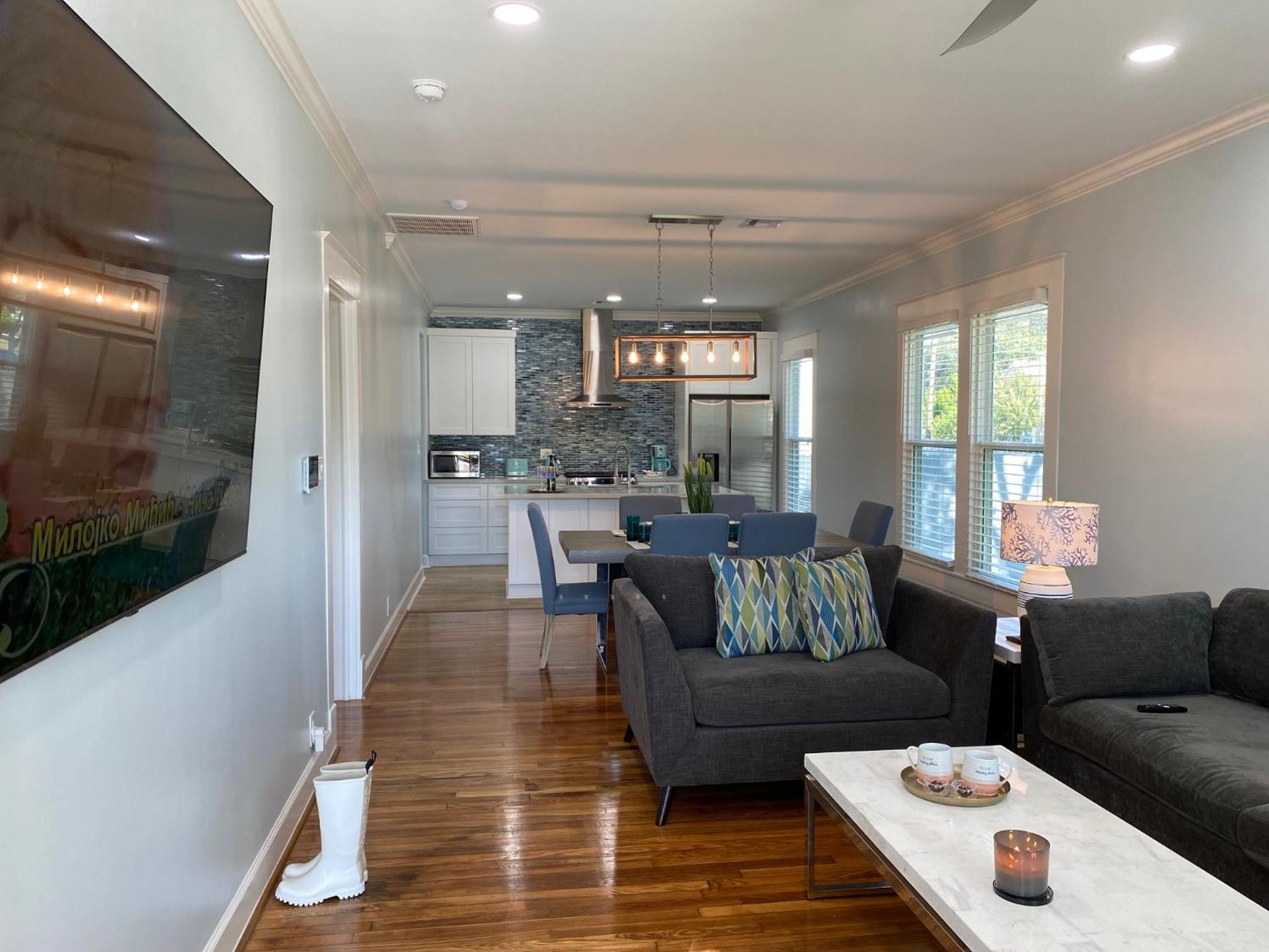 Luxury Designer Coastal Villa Bright Beautiful, photo 35