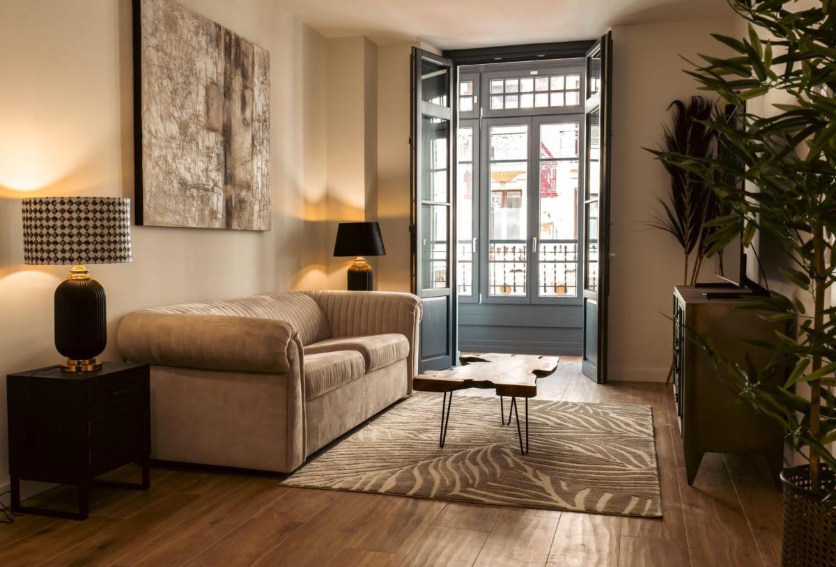 Suite 1907 Oviedo view 3