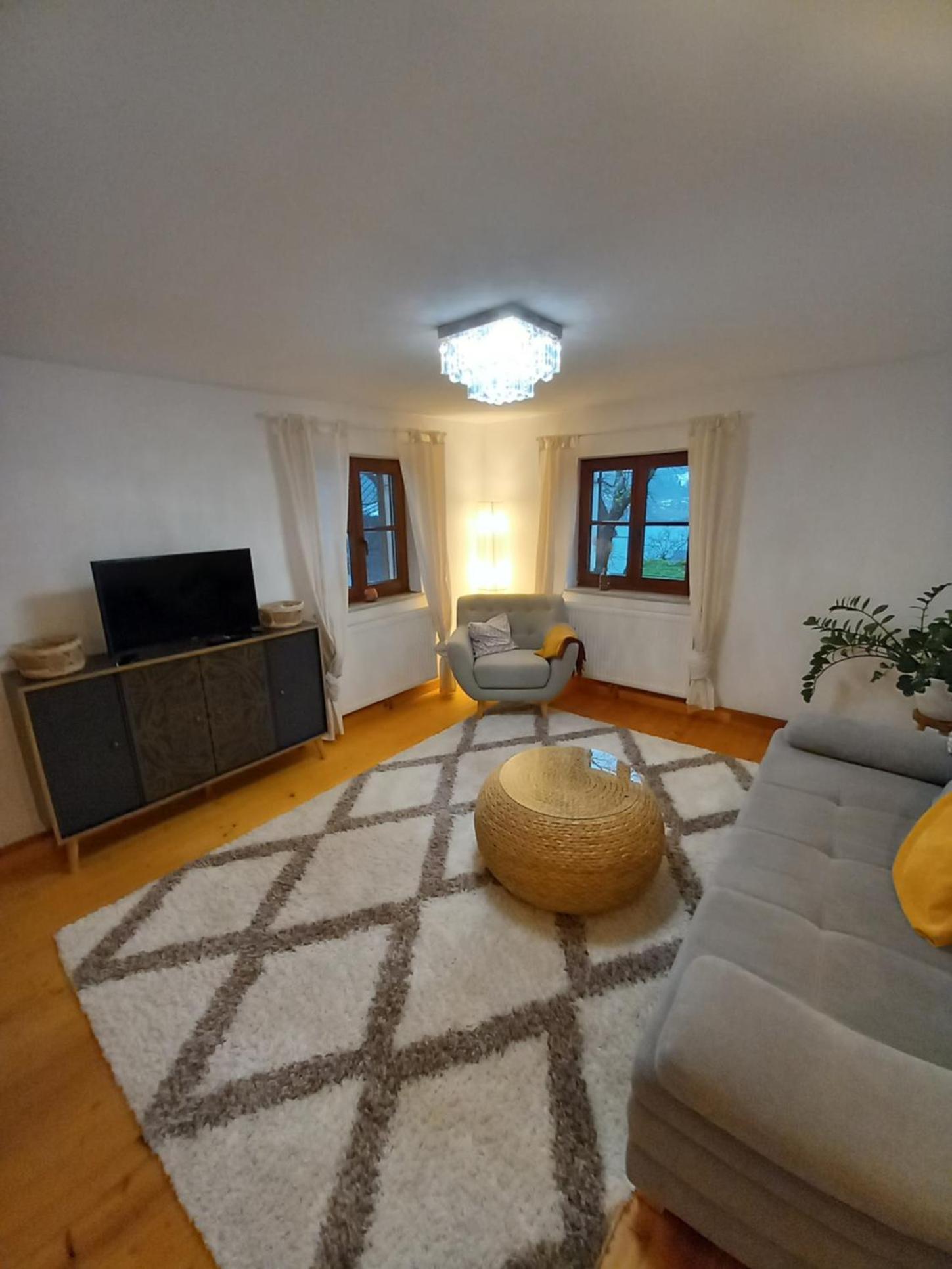 S'Rastl direkt mit Bergpanorama