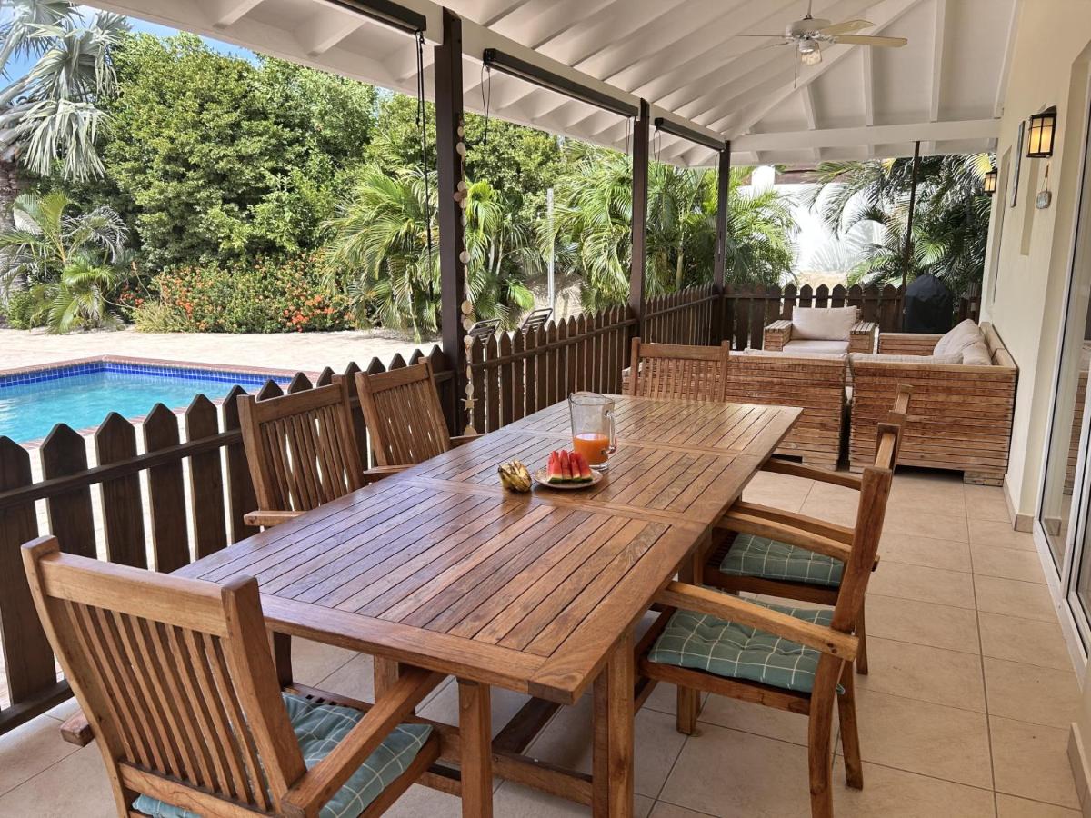 Kunuku Villa